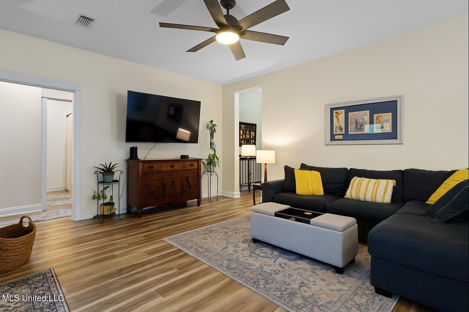 Biloxi, Mississippi, 39532, United States, 3 Bedrooms Bedrooms, ,2 BathroomsBathrooms,Residential,For Sale,1977192