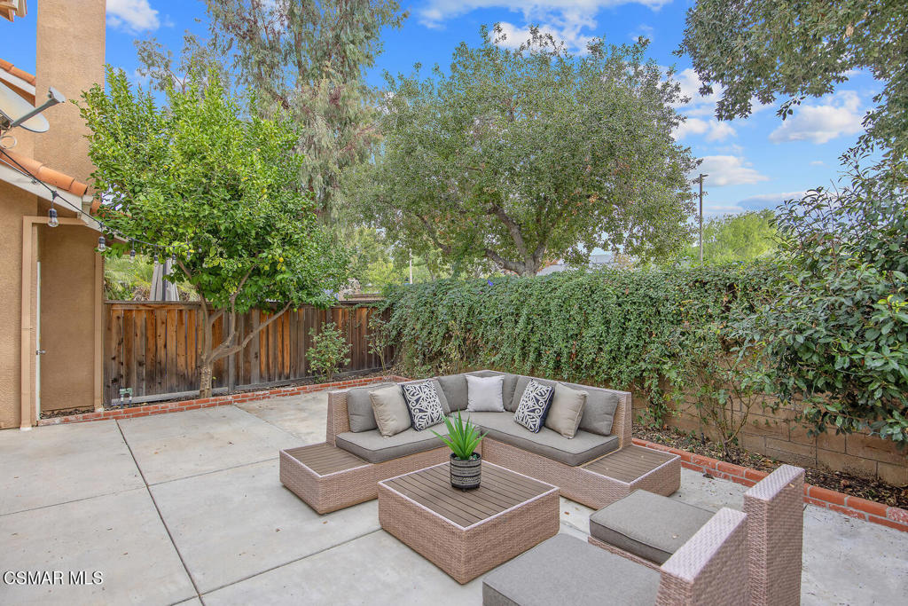 Oak Park, California, 91377, United States, 3 Bedrooms Bedrooms, ,3 BathroomsBathrooms,Residential,For Sale,1991035