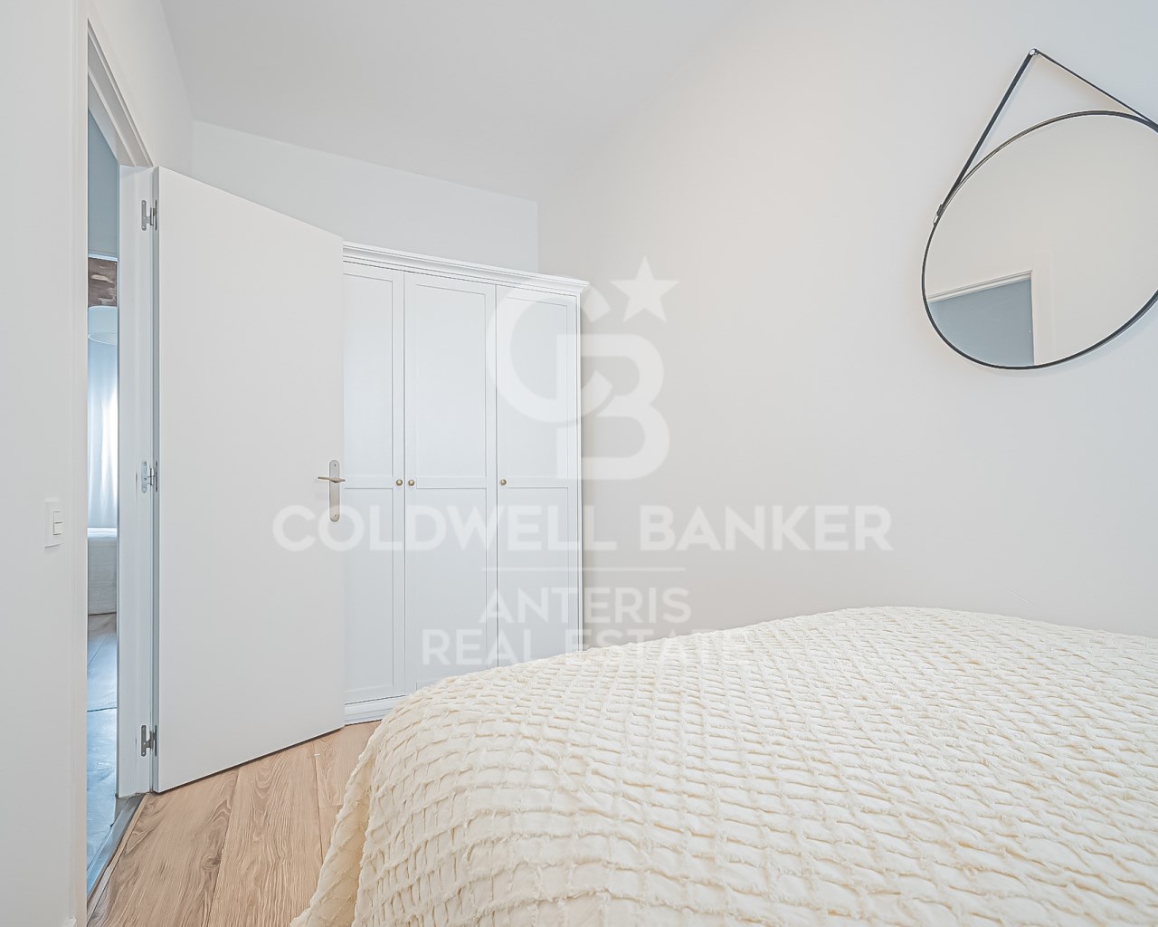 Barcelona, Catalonia, ES, 3 Bedrooms Bedrooms, ,2 BathroomsBathrooms,Residential,For Sale,1827864