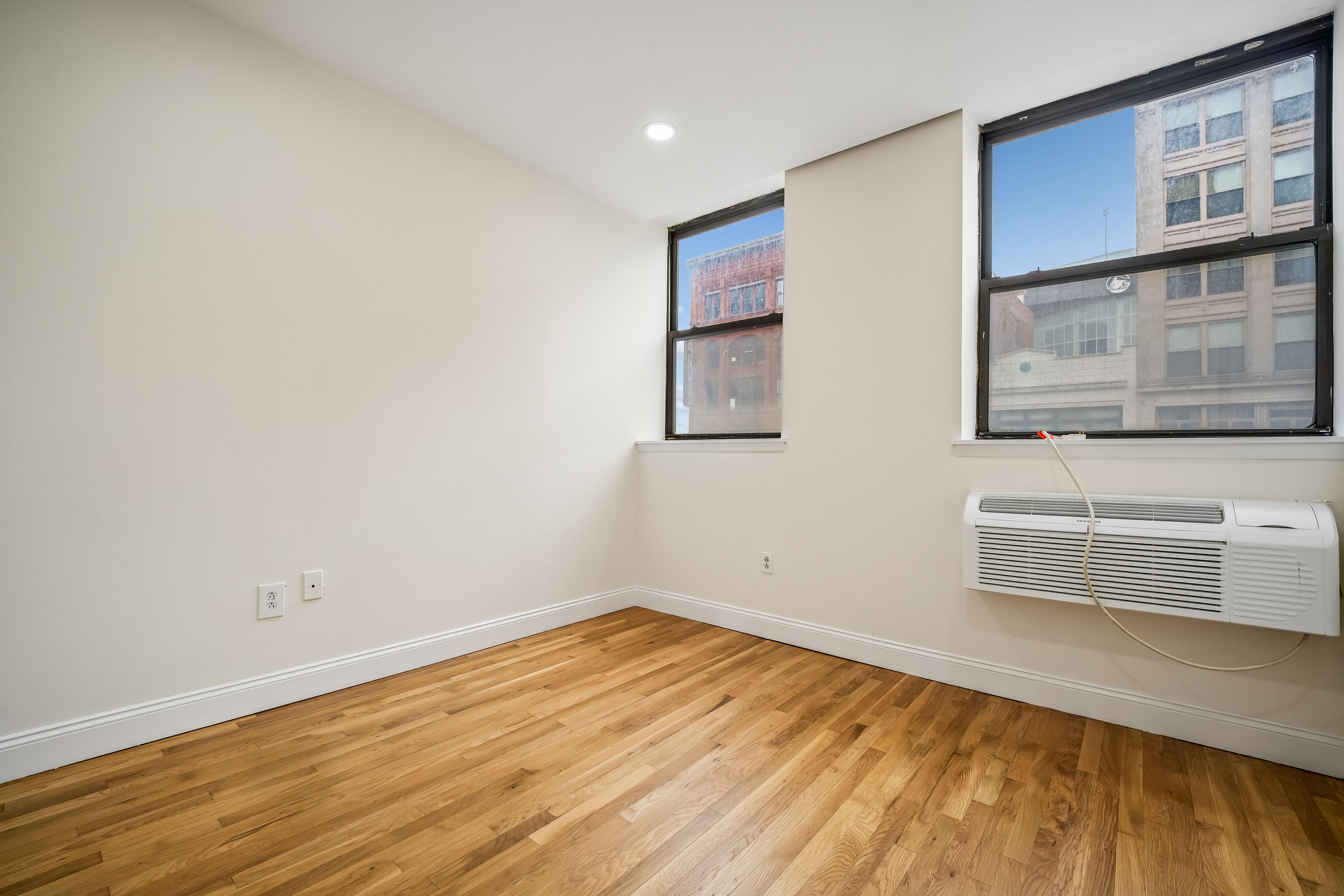  111 Mulberry Street, Newark, NJ 07102 - 物件實景