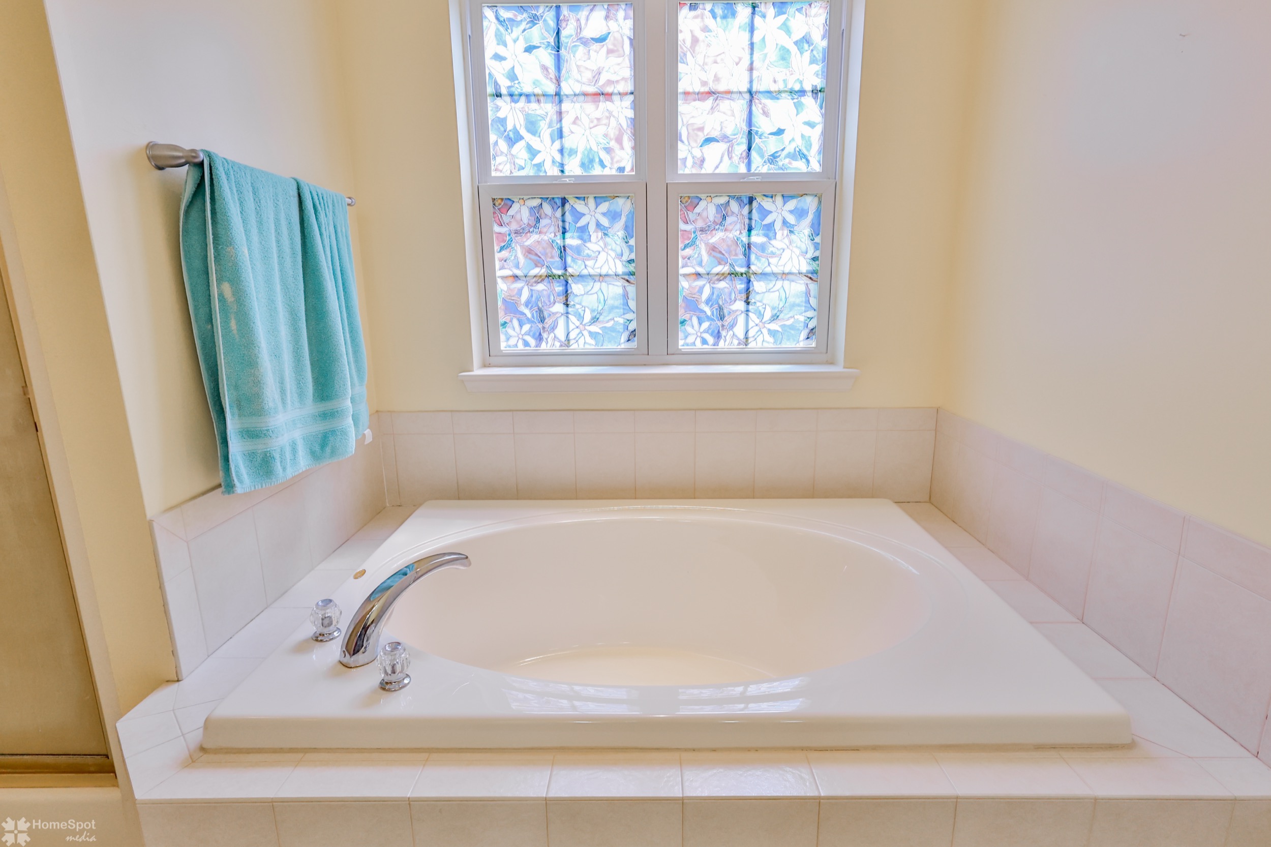 Allentown, Pennsylvania, 18104, United States, 4 Bedrooms Bedrooms, ,3 BathroomsBathrooms,Residential,For Sale,1937025