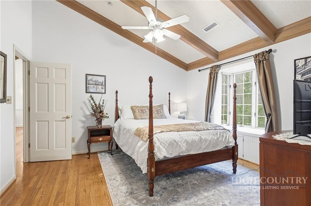 Banner Elk, North Carolina, 28604, United States, 4 Bedrooms Bedrooms, ,5 BathroomsBathrooms,Residential,For Sale,2020475