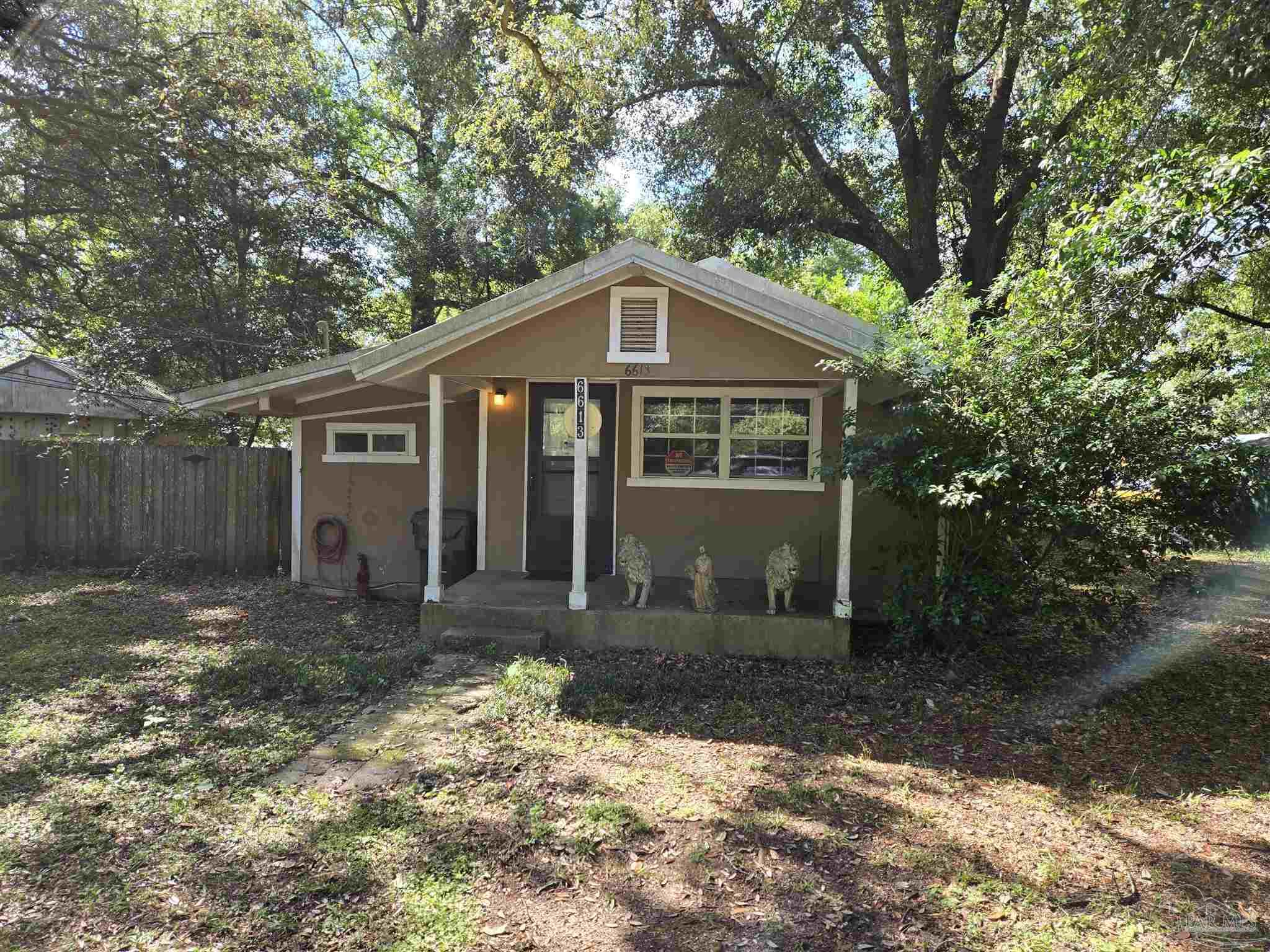 Hinote St, Milton, FL 32570