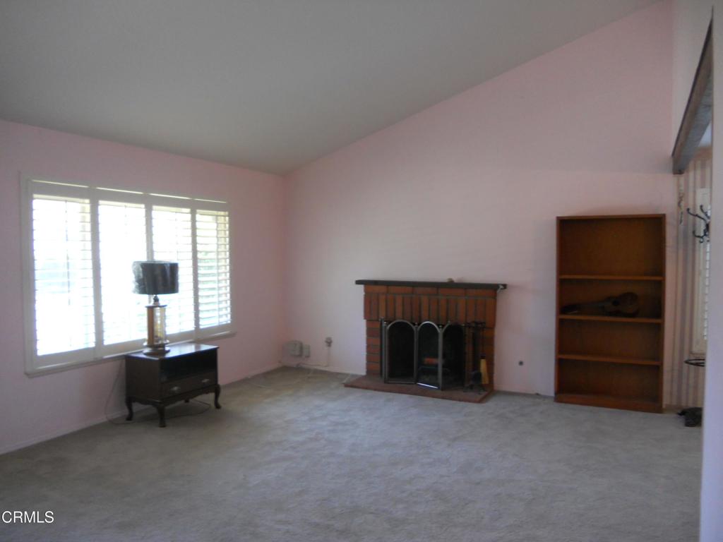 Thousand Oaks, California, 91362, United States, 4 Bedrooms Bedrooms, ,1 BathroomBathrooms,Residential,For Sale,1975881