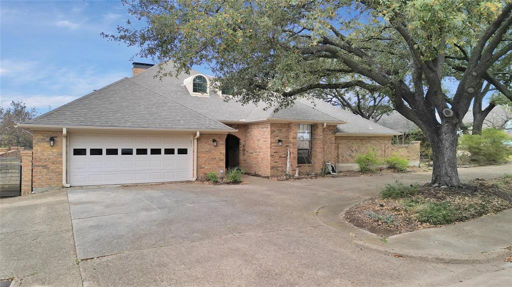 Dallas, Texas, 75228, United States, 4 Bedrooms Bedrooms, ,3 BathroomsBathrooms,Residential,For Sale,1888632