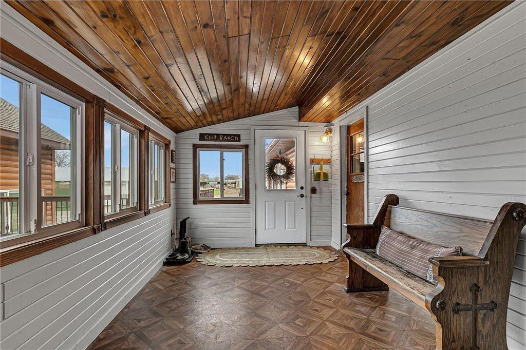 Holdingford, Minnesota, 56340, United States, 5 Bedrooms Bedrooms, ,2 BathroomsBathrooms,Residential,For Sale,1977131