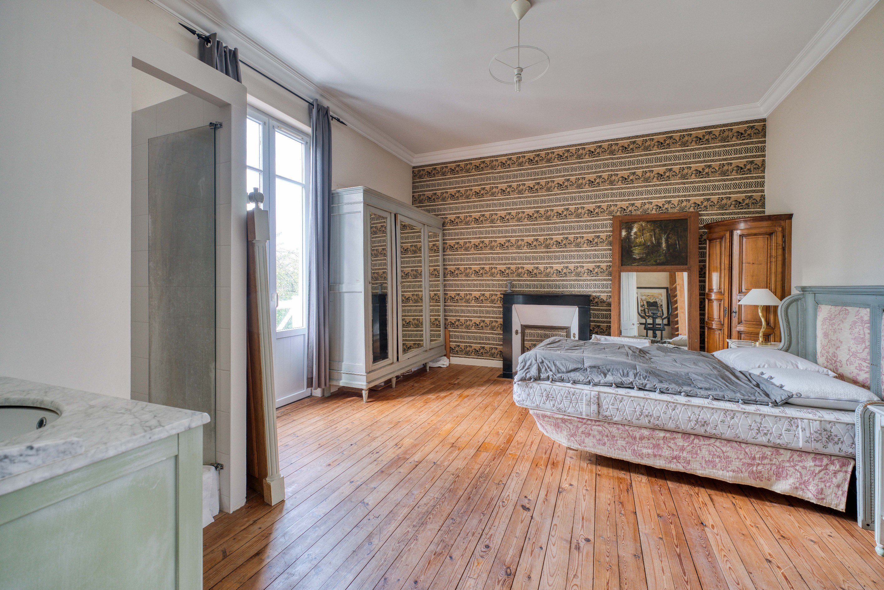  Character house on its wooded park, five minutes by bike from the La Rochelle m… - 物件實景