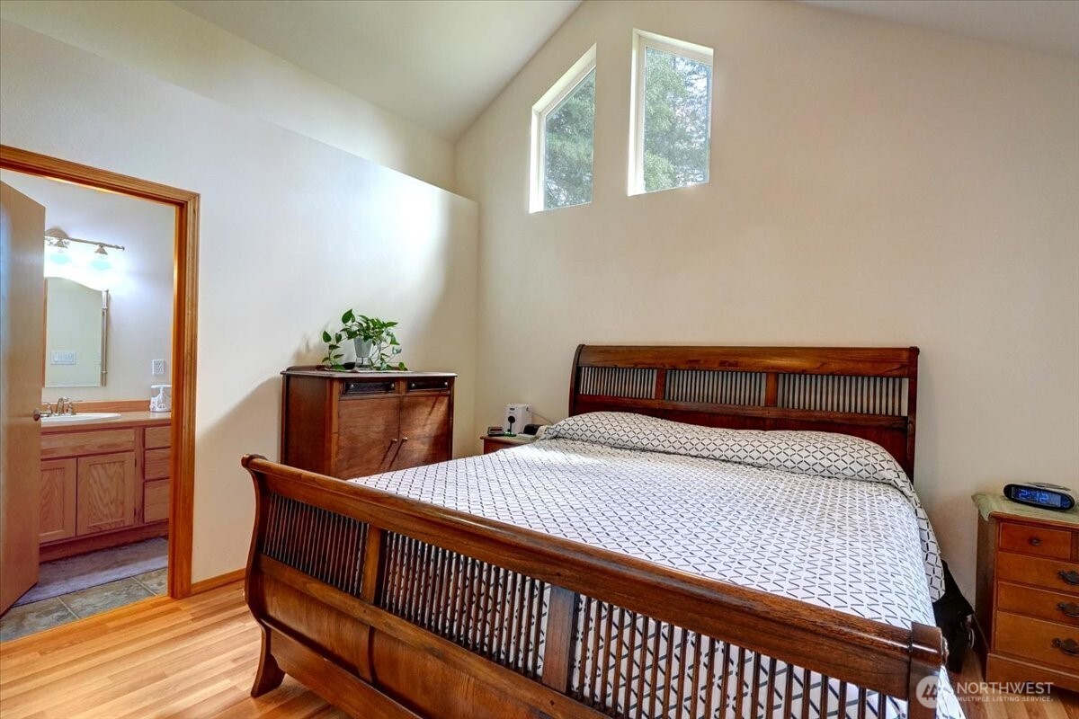Port Orchard, Washington, 98367, United States, 3 Bedrooms Bedrooms, ,2 BathroomsBathrooms,Residential,For Sale,1828353