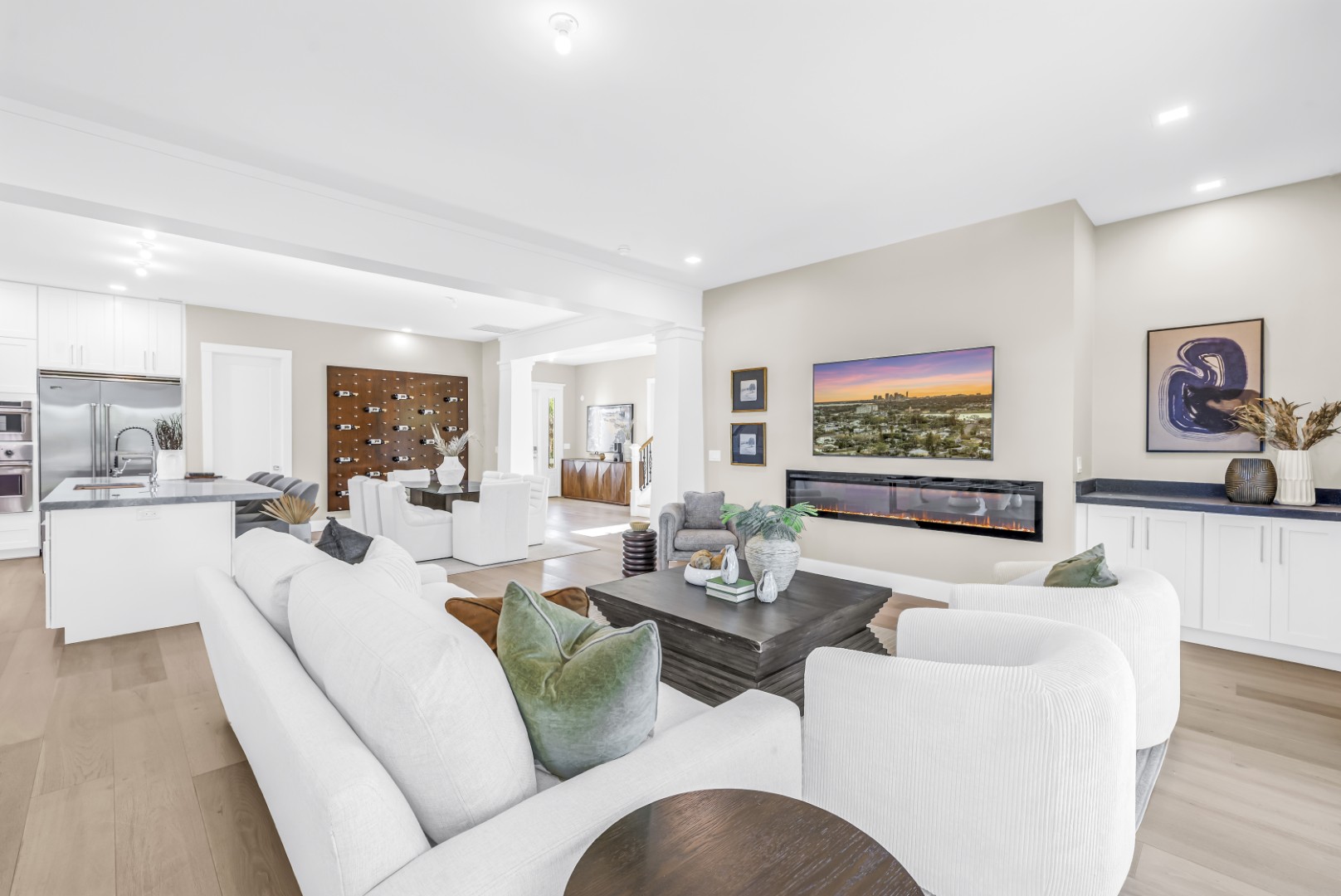 St Petersburg, Florida, 33703, United States, 5 Bedrooms Bedrooms, ,5 BathroomsBathrooms,Residential,For Sale,2013294