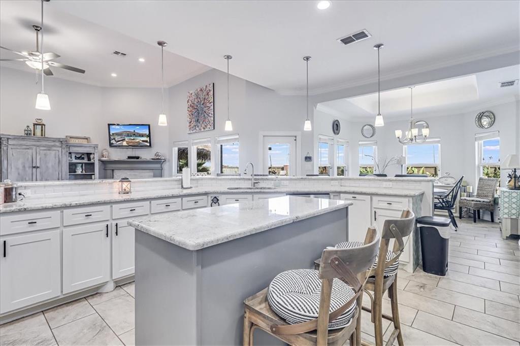 Corpus Christi, Texas, 78415, United States, 4 Bedrooms Bedrooms, ,3 BathroomsBathrooms,Residential,For Sale,1847107