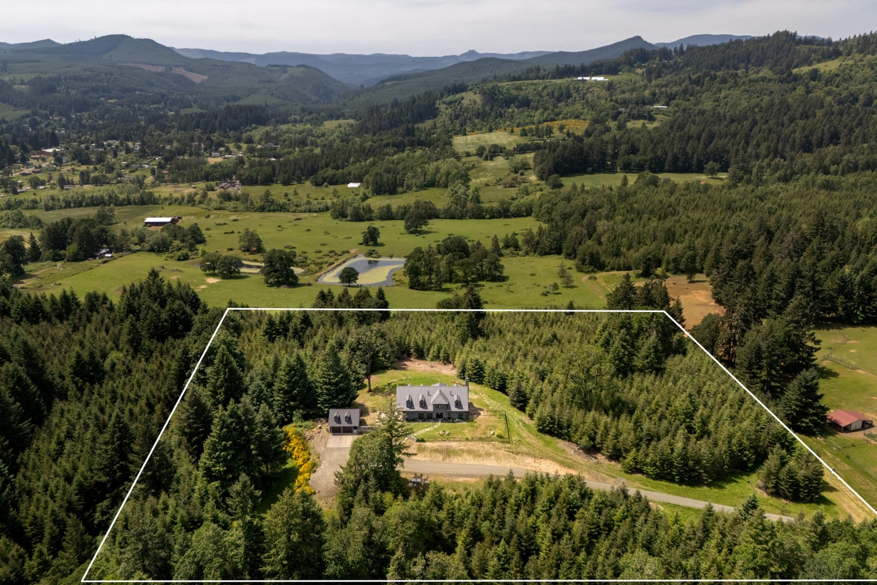  18940 CANYON VIEW LN Dallas, OR 97338 - 物件實景