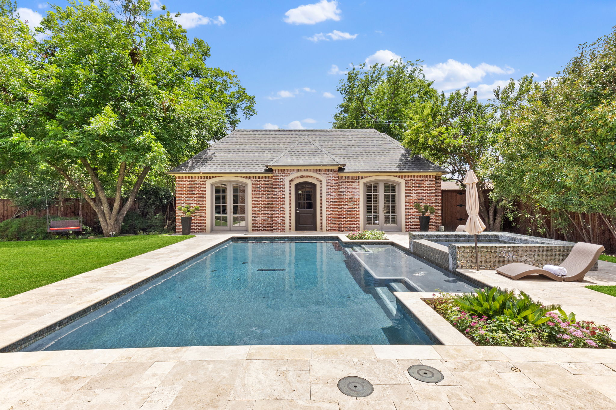  Premier Preston Hollow Location Near Top Private Schools - 物件實景