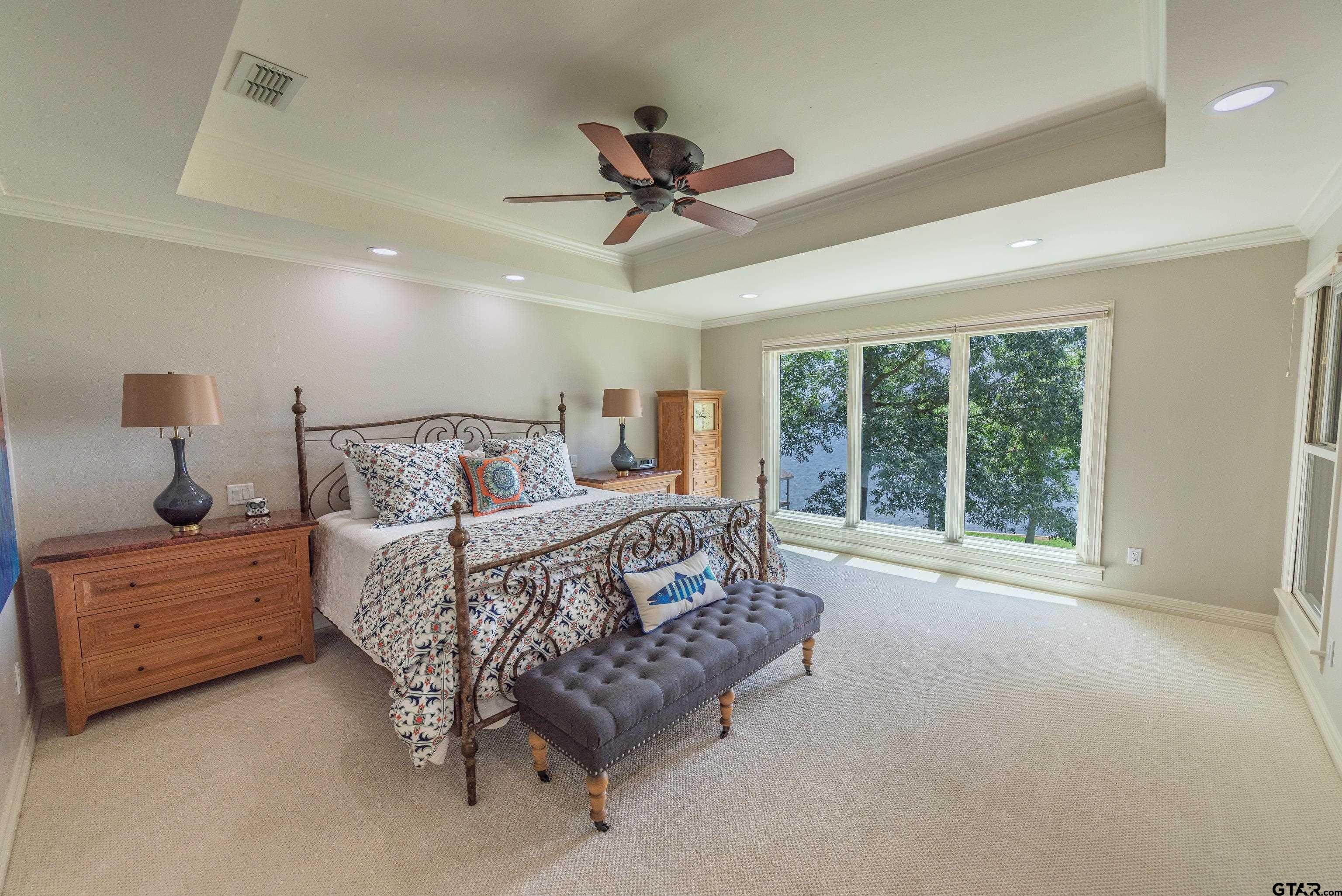 Pittsburg, Texas, 75686, United States, 4 Bedrooms Bedrooms, ,3 BathroomsBathrooms,Residential,For Sale,1895197