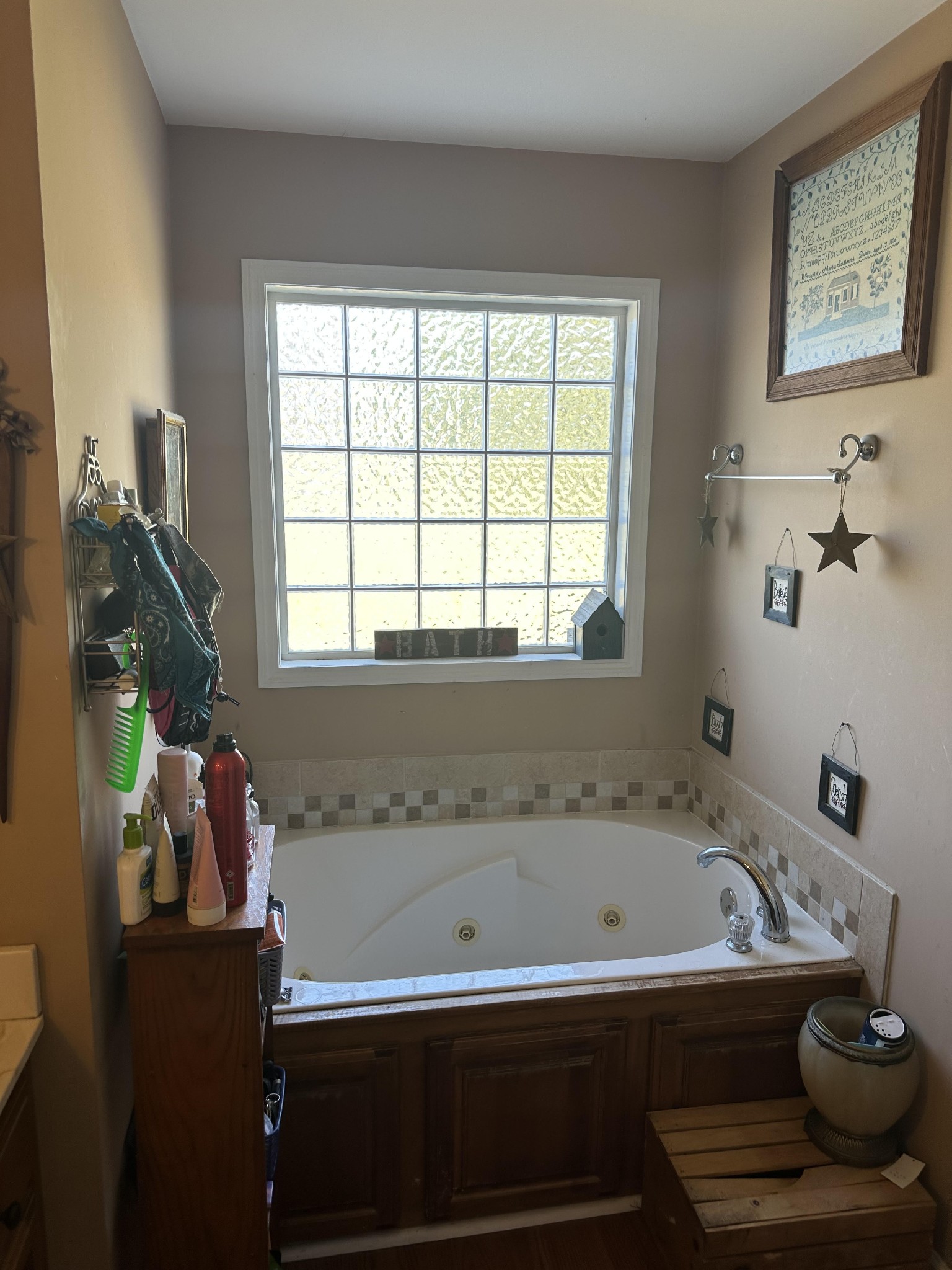 Chapel Hill, Tennessee, 37034, United States, 3 Bedrooms Bedrooms, ,2 BathroomsBathrooms,Residential,For Sale,1968730