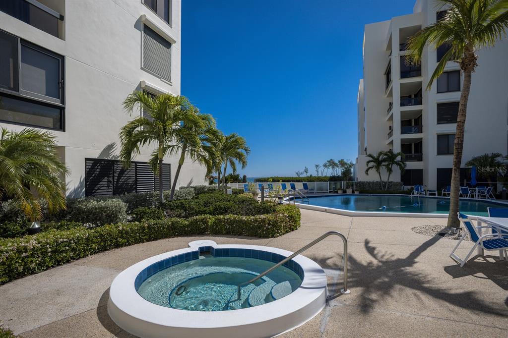 Longboat Key, Florida, 34228, United States, 2 Bedrooms Bedrooms, ,3 BathroomsBathrooms,Residential,For Sale,1743493