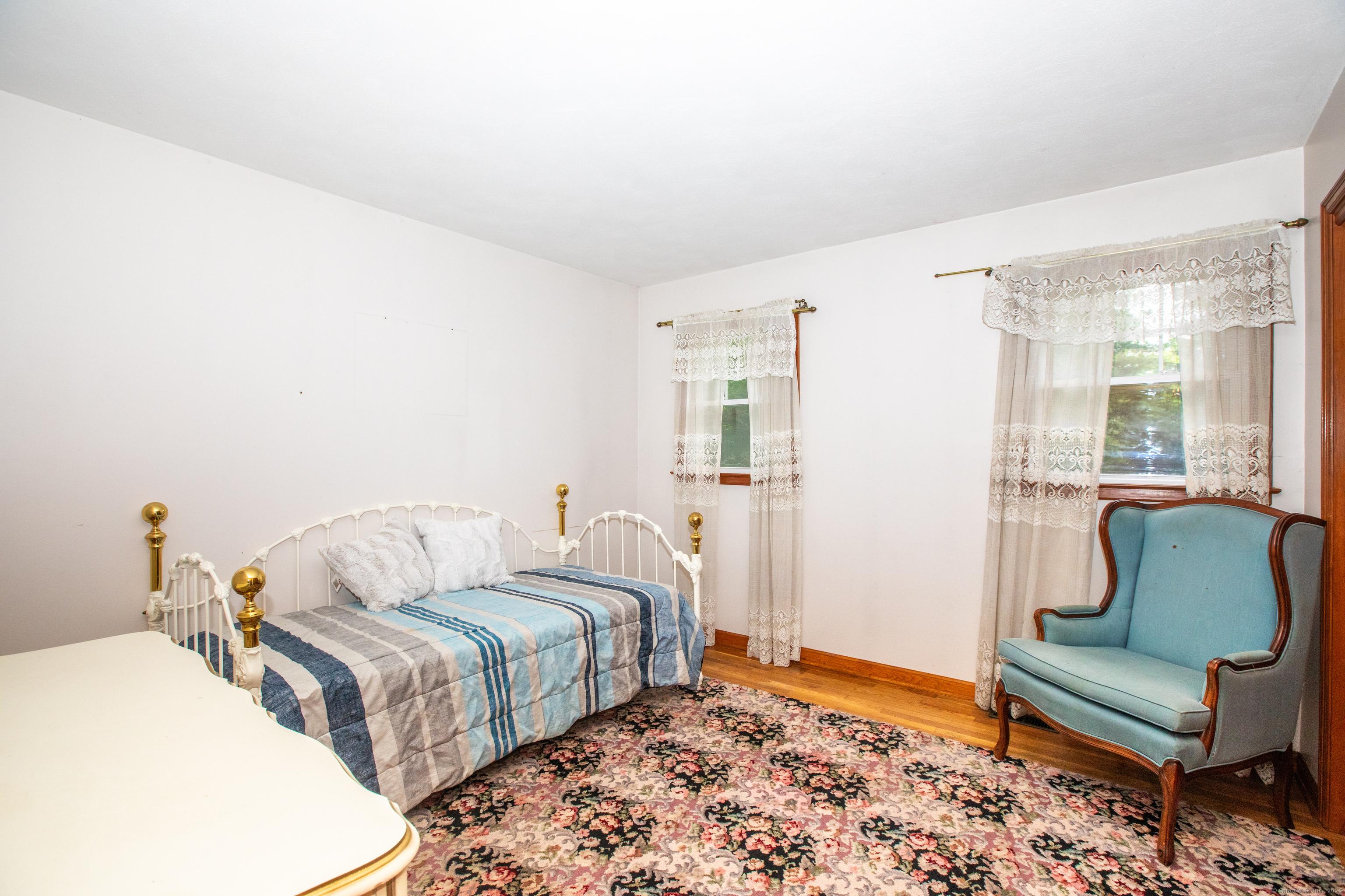 Oxford, Connecticut, 06478, United States, 3 Bedrooms Bedrooms, ,2 BathroomsBathrooms,Residential,For Sale,1915972