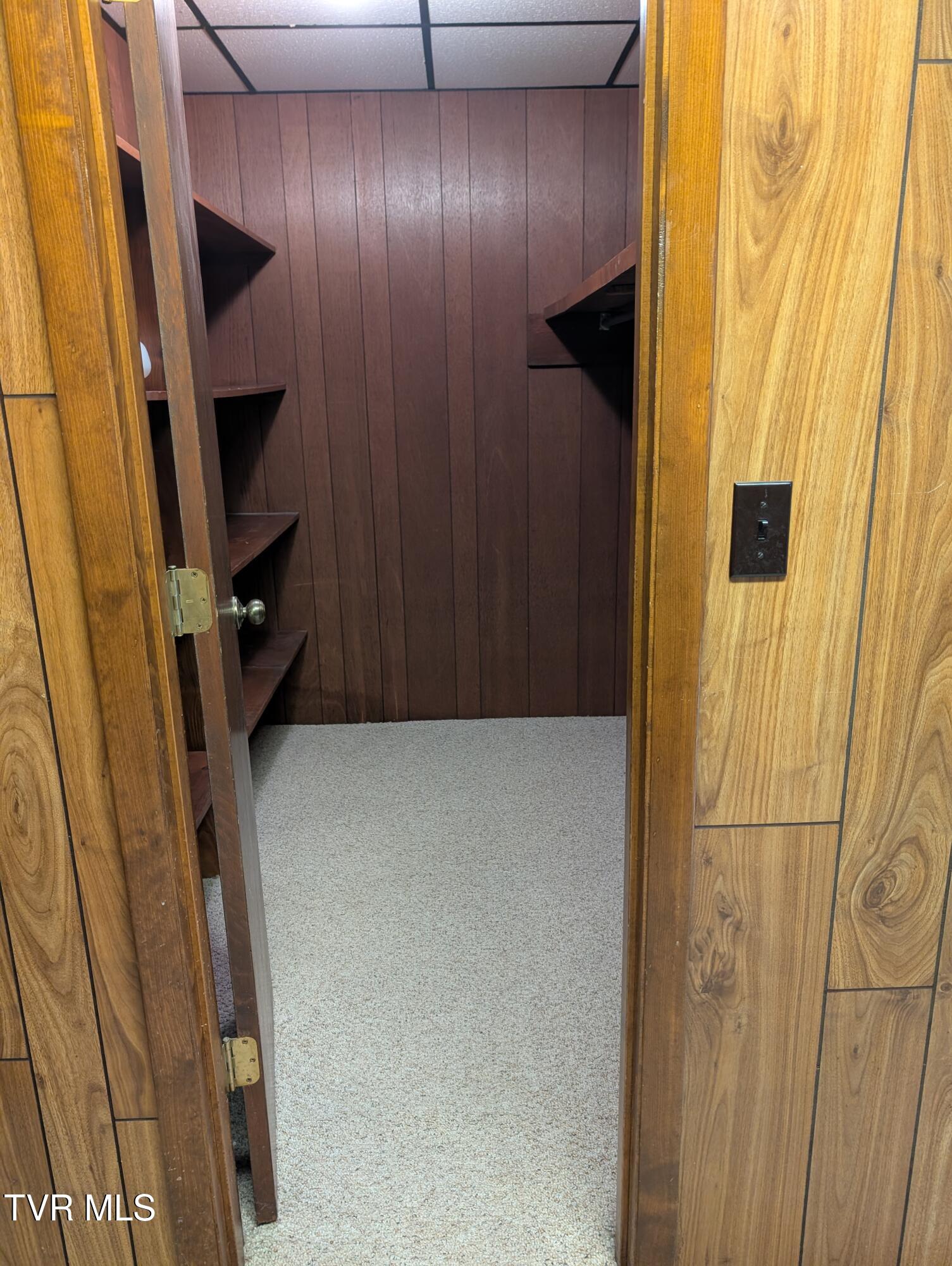 Johnson City, Tennessee, 37604, United States, 4 Bedrooms Bedrooms, ,3 BathroomsBathrooms,Residential,For Sale,1978550