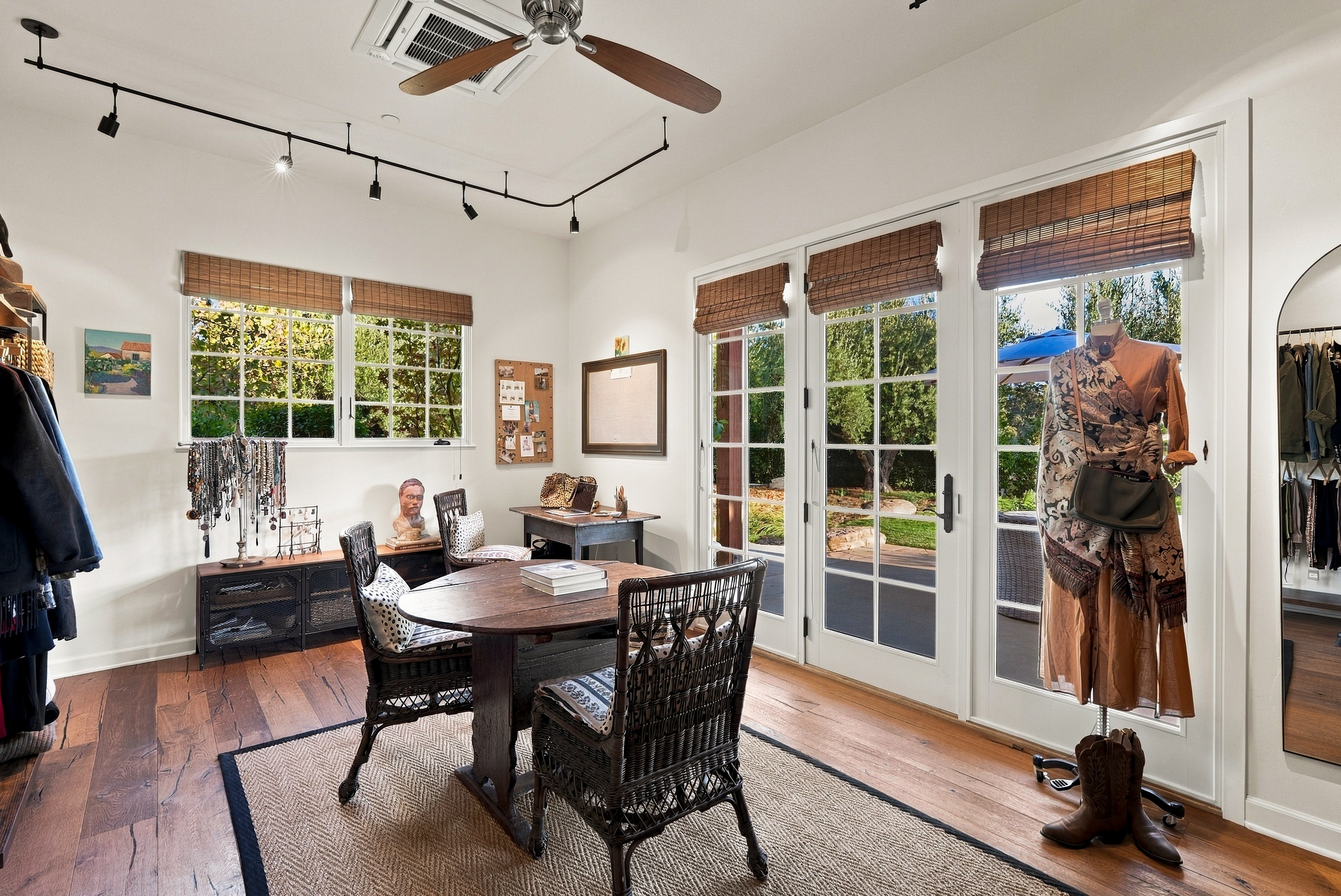  2325 Warm Springs Lane - 物件實景