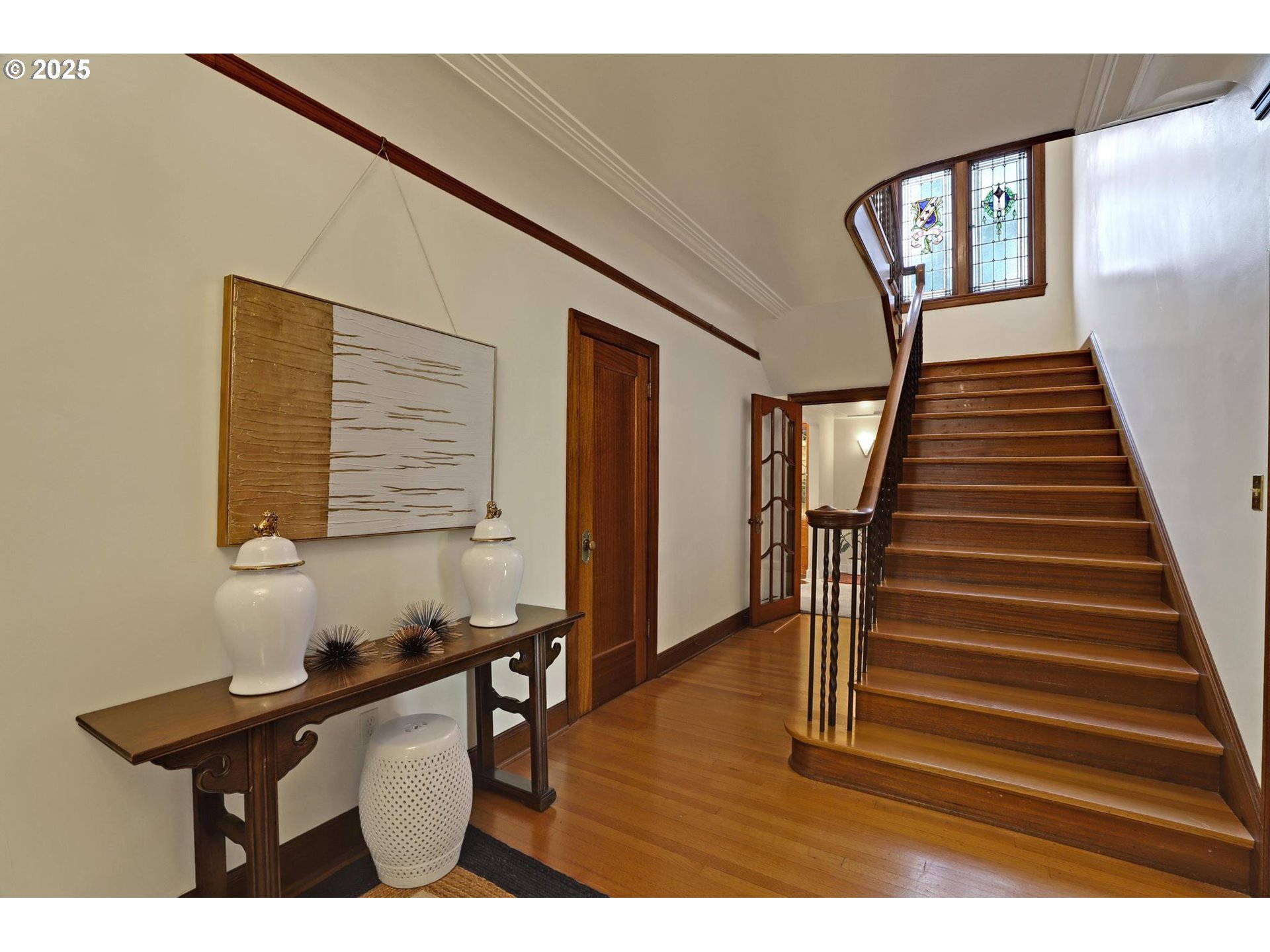 Portland, Oregon, 97205, United States, 4 Bedrooms Bedrooms, ,4 BathroomsBathrooms,Residential,For Sale,1795097