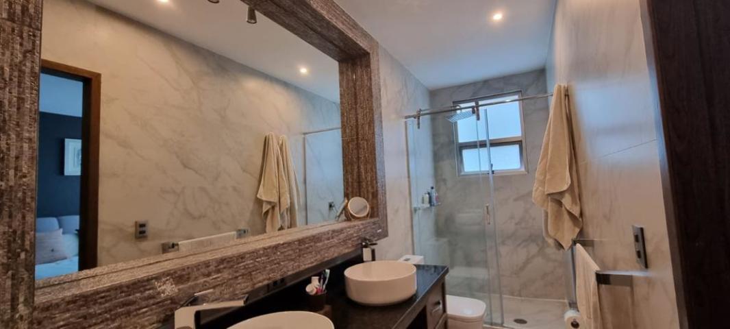 Bosque de Quiroga, Huixquilucan, Estado de México, 52783, Mexico, 3 Bedrooms Bedrooms, ,3 BathroomsBathrooms,Residential,For Sale,Bosque de Quiroga,1621307