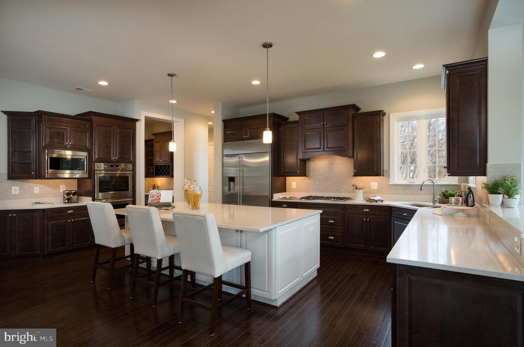 Oak Hill, Virginia, 20171, United States, 4 Bedrooms Bedrooms, ,6 BathroomsBathrooms,Residential,For Sale,2006195