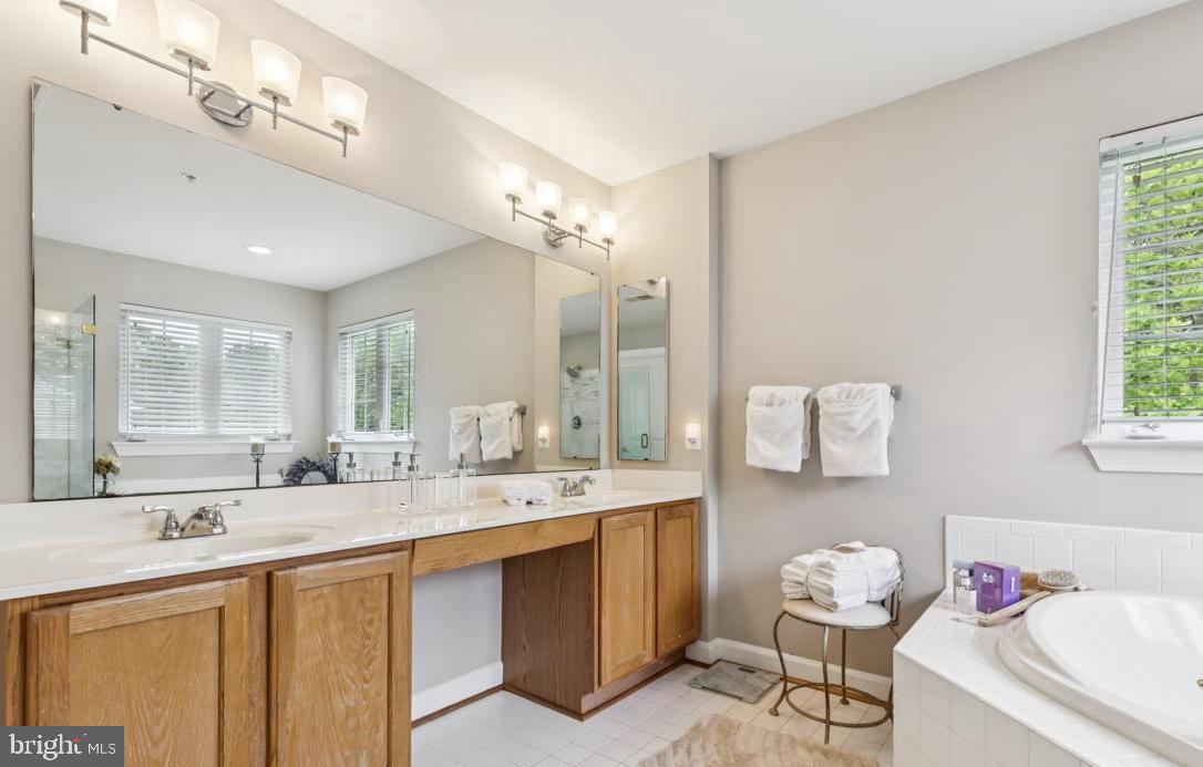 Accokeek, Maryland, 20607, United States, 4 Bedrooms Bedrooms, ,4 BathroomsBathrooms,Residential,For Sale,1881196