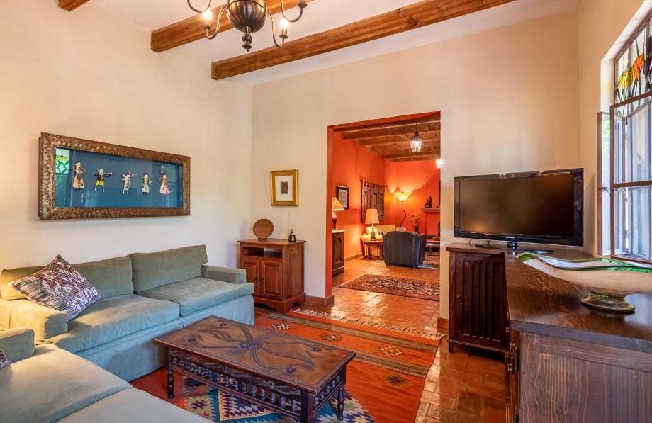 San Miguel de Allende, Guanajuato, 37760, Mexico, 3 Bedrooms Bedrooms, ,3 BathroomsBathrooms,Residential,For Sale,1990326