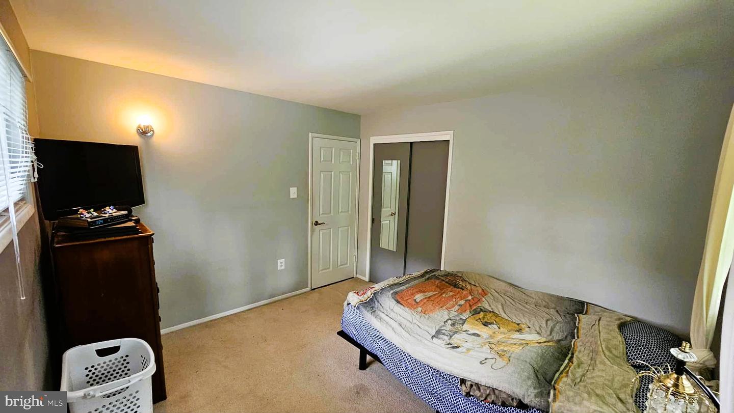 Annandale, Virginia, 22003, United States, 4 Bedrooms Bedrooms, ,3 BathroomsBathrooms,Residential,For Sale,1866164