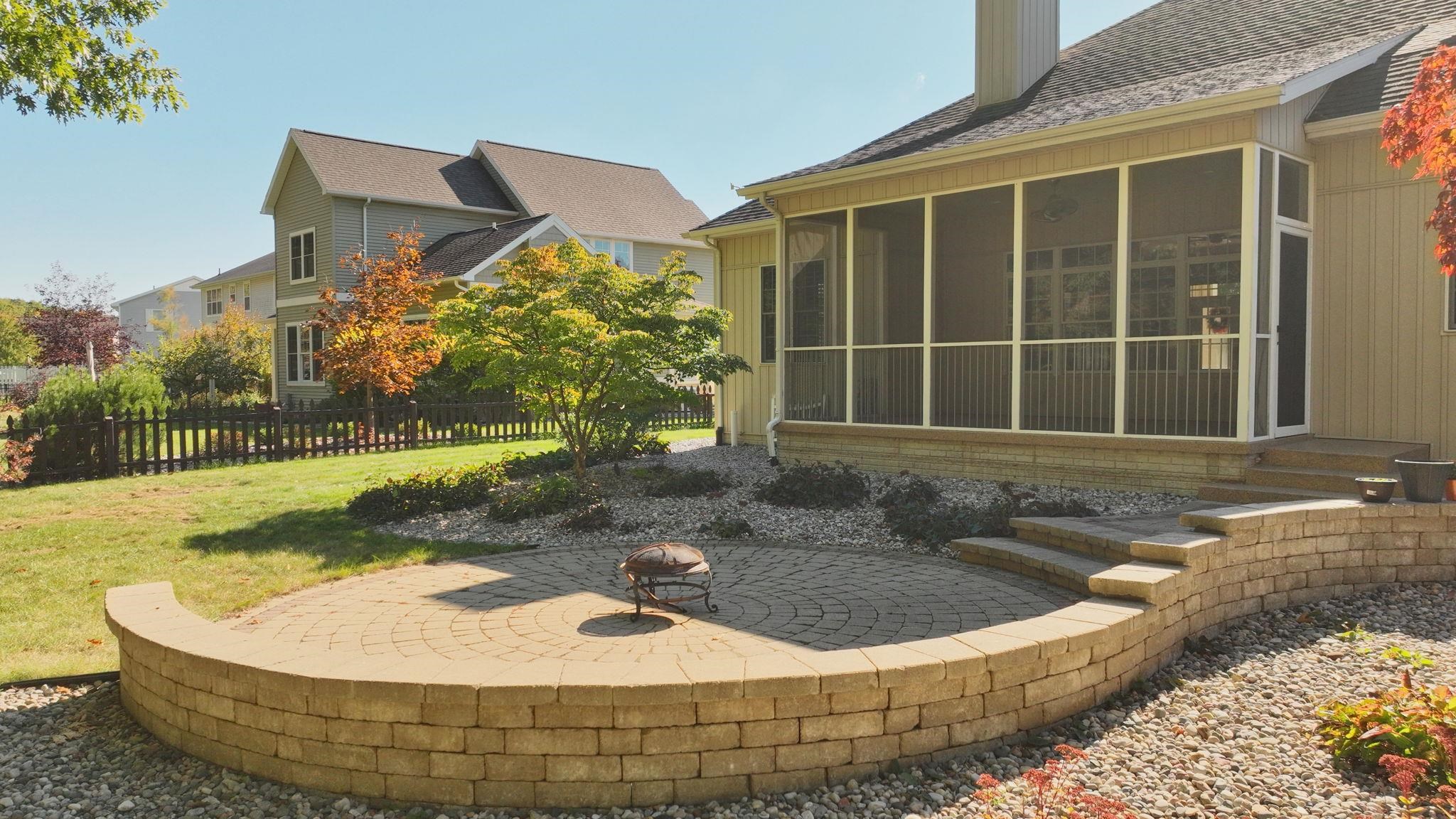 Midland, Michigan, 48642, United States, 3 Bedrooms Bedrooms, ,3 BathroomsBathrooms,Residential,For Sale,1977792