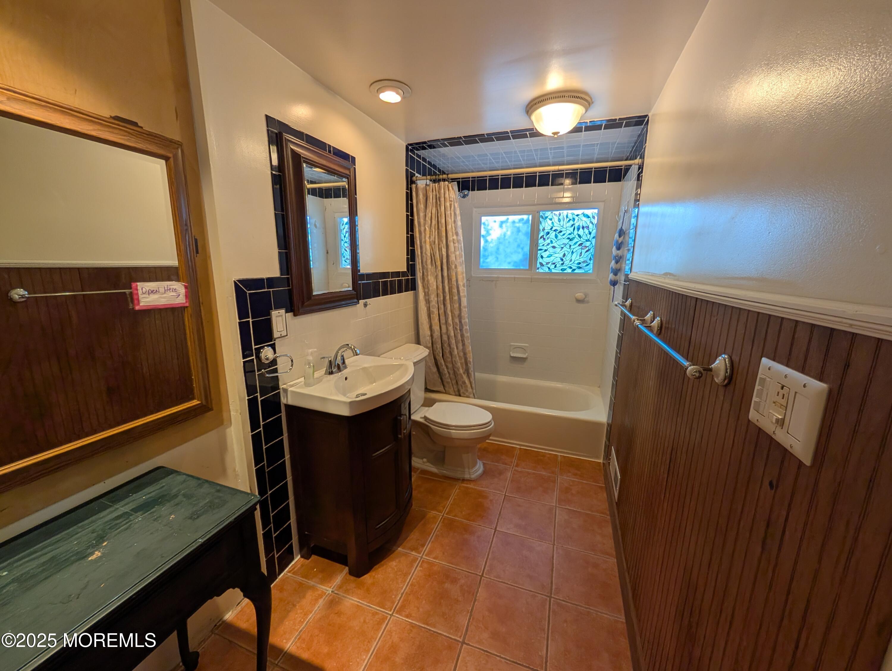 Old Bridge, New Jersey, 08857, United States, 3 Bedrooms Bedrooms, ,2 BathroomsBathrooms,Residential,For Sale,1991891