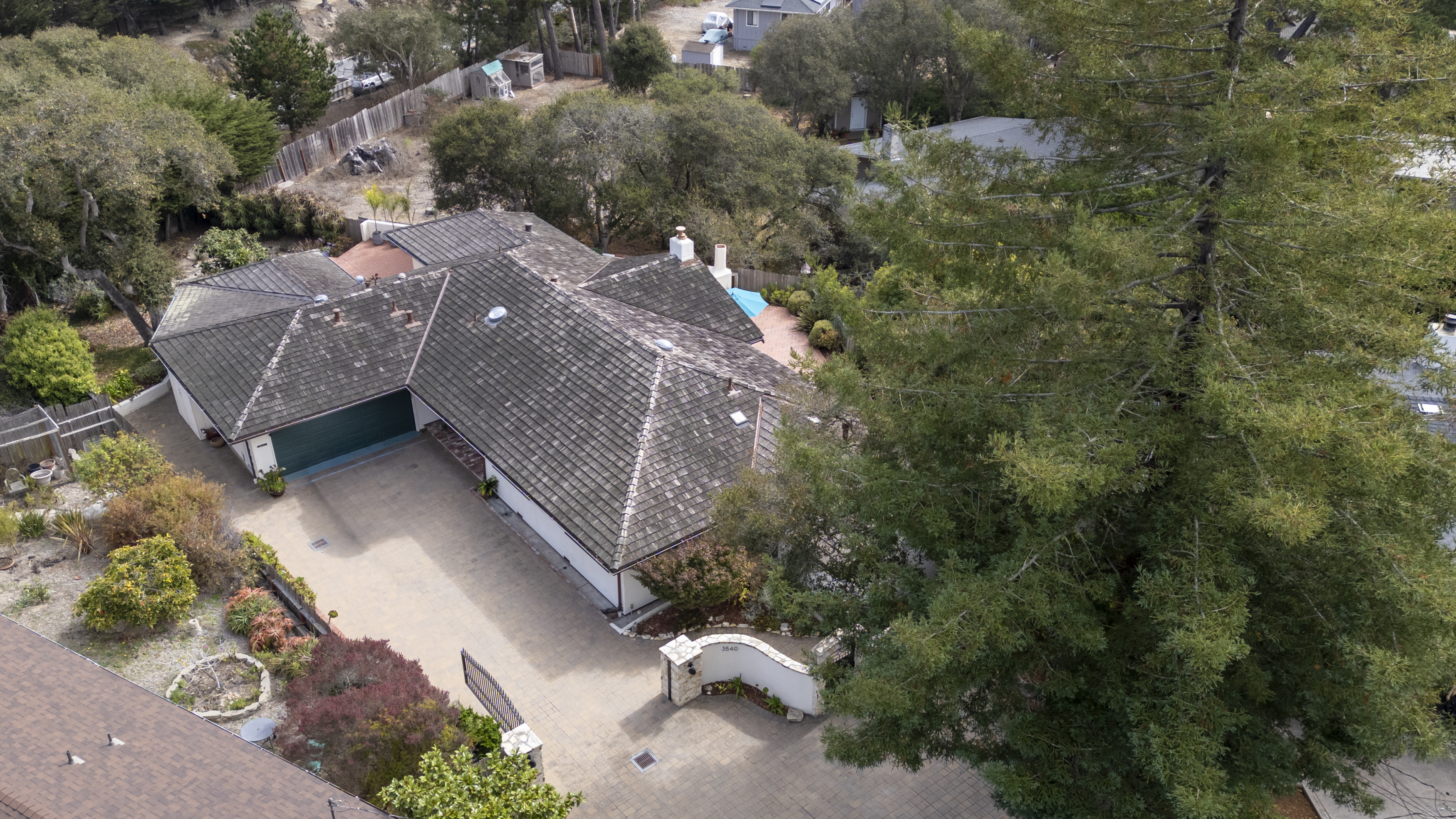  3540 Oak Place - 物件實景