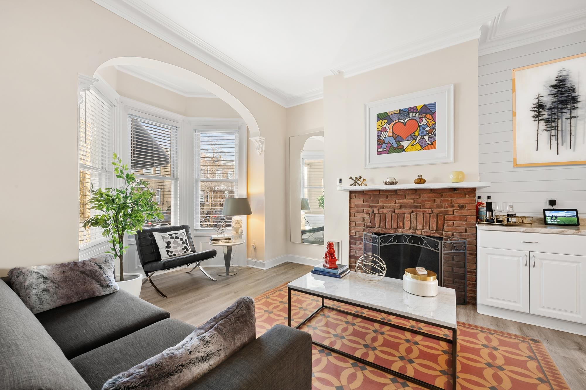 Union City, New Jersey, 07087, United States, 3 Bedrooms Bedrooms, ,2 BathroomsBathrooms,Residential,For Sale,2002067