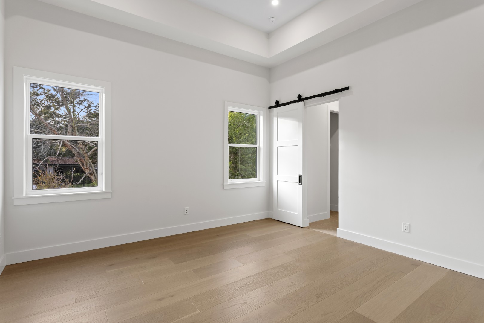 Tampa, Florida, 33629, United States, 5 Bedrooms Bedrooms, ,7 BathroomsBathrooms,Residential,For Sale,1993853