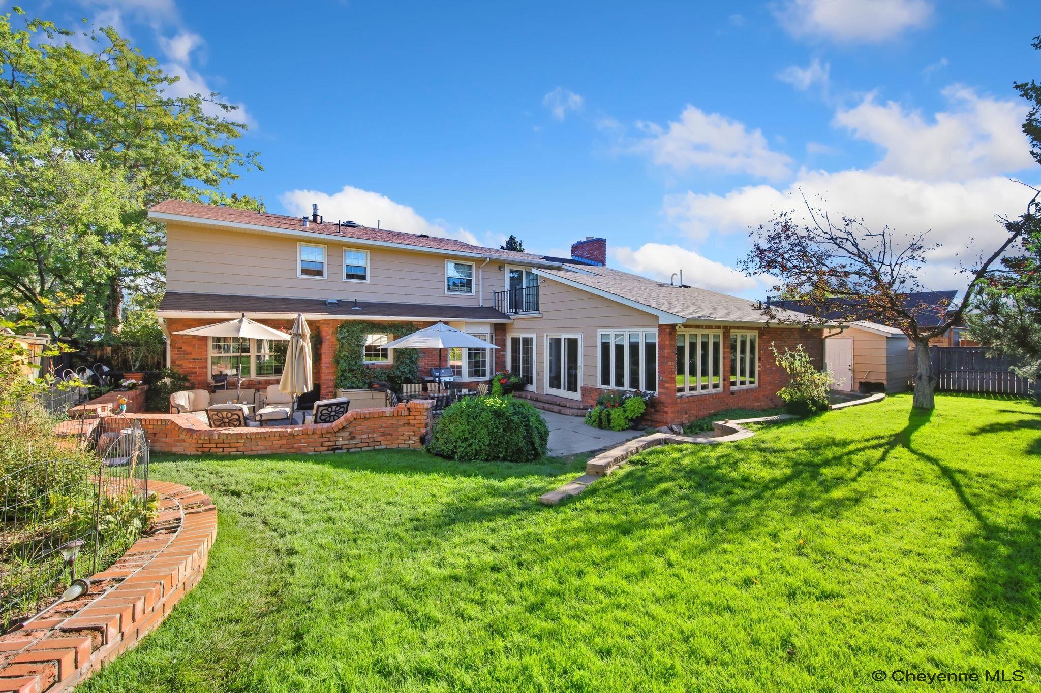 Cheyenne, Wyoming, 82001, United States, 5 Bedrooms Bedrooms, ,4 BathroomsBathrooms,Residential,For Sale,1992954