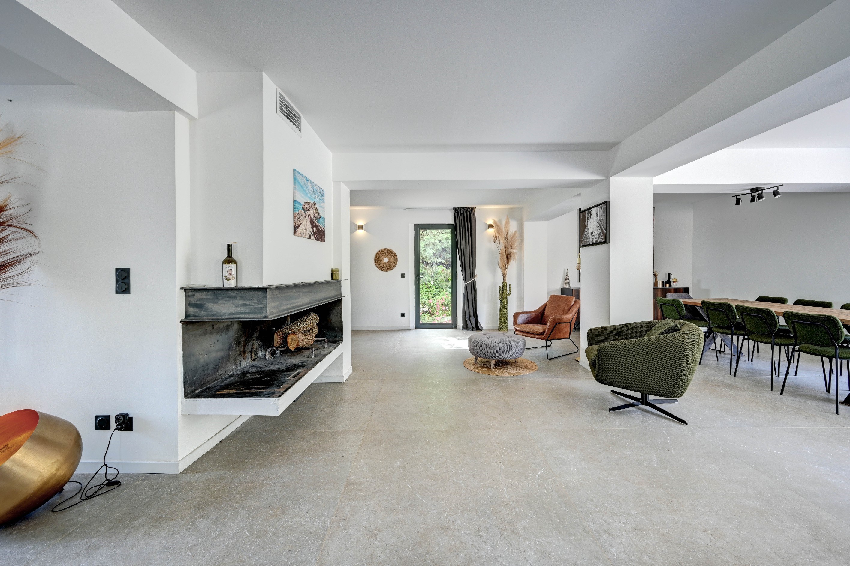  Exceptional Contemporary Proprety with view - 物件實景