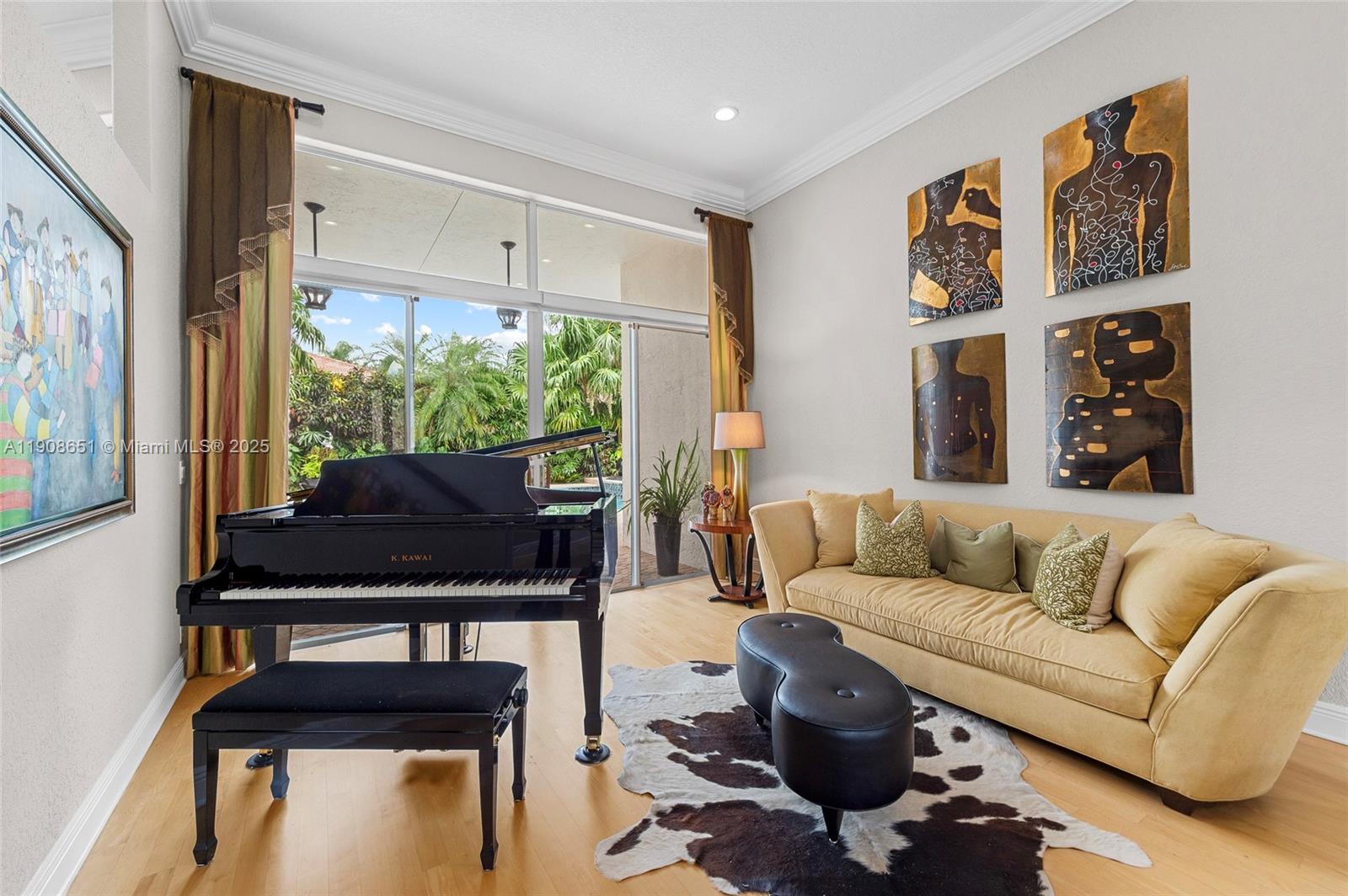 Weston, Florida, 33332, United States, 5 Bedrooms Bedrooms, ,4 BathroomsBathrooms,Residential,For Sale,1987743