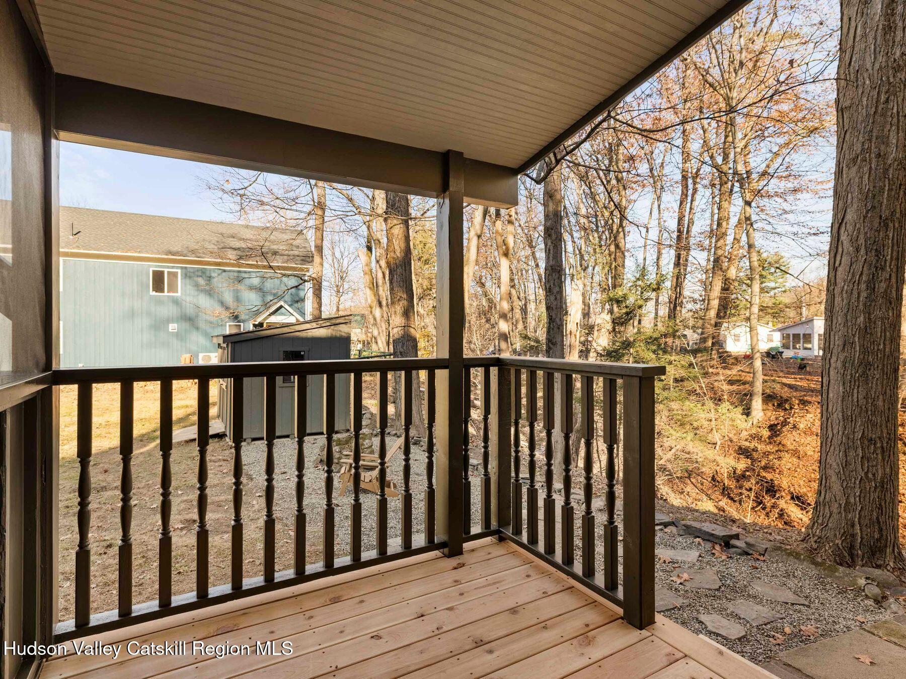 Rosendale, New York, 12472, United States, 3 Bedrooms Bedrooms, ,3 BathroomsBathrooms,Residential,For Sale,1998107