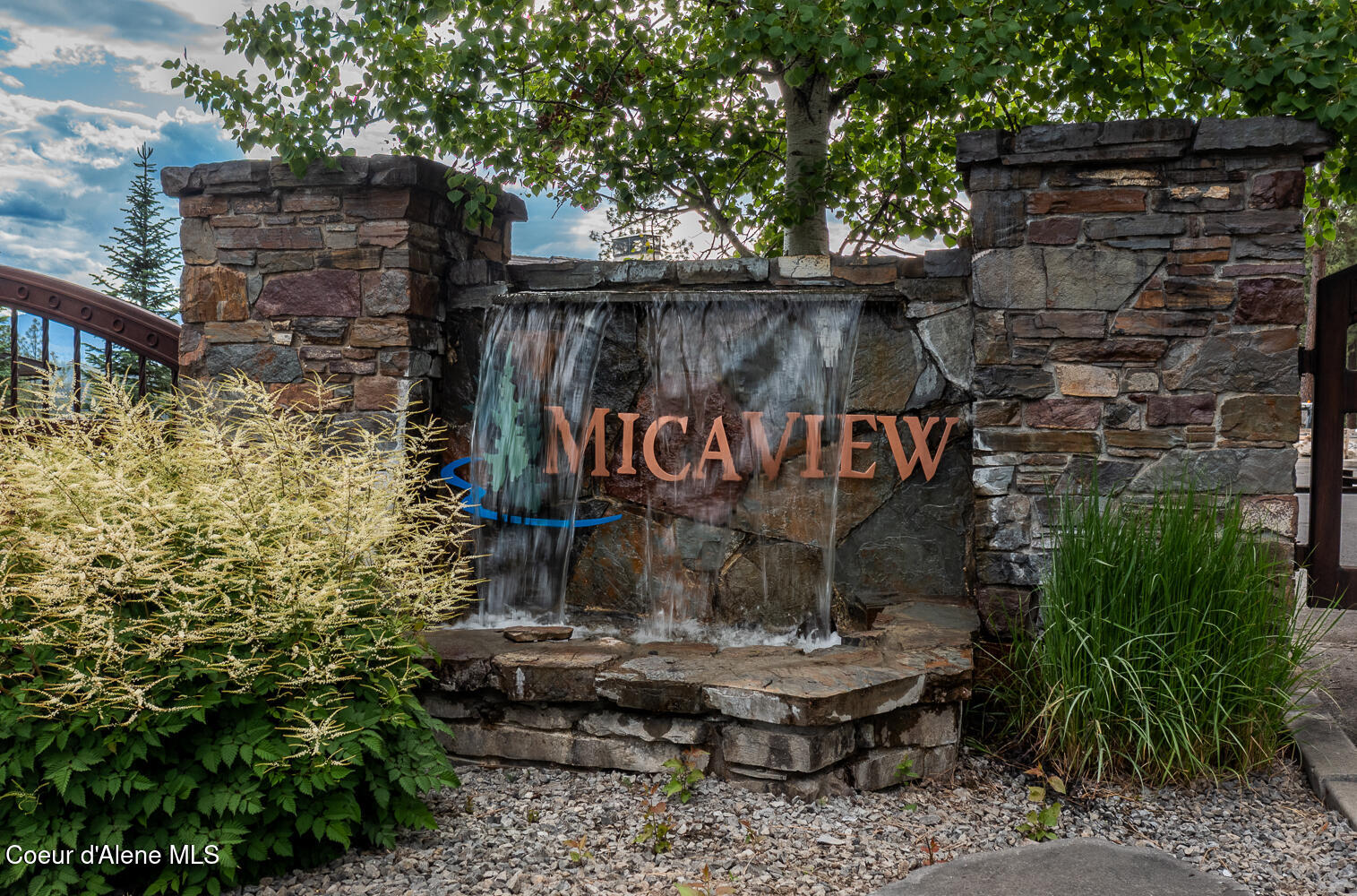 Coeur d'Alene, Idaho, 83814, United States, 4 Bedrooms Bedrooms, ,4 BathroomsBathrooms,Residential,For Sale,1851825