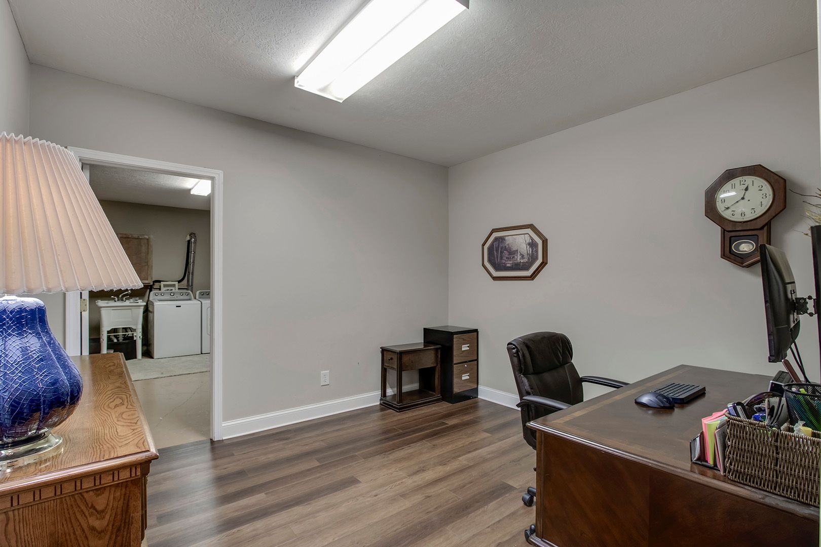 Kingston, Tennessee, 37763, United States, 5 Bedrooms Bedrooms, ,5 BathroomsBathrooms,Residential,For Sale,2011404