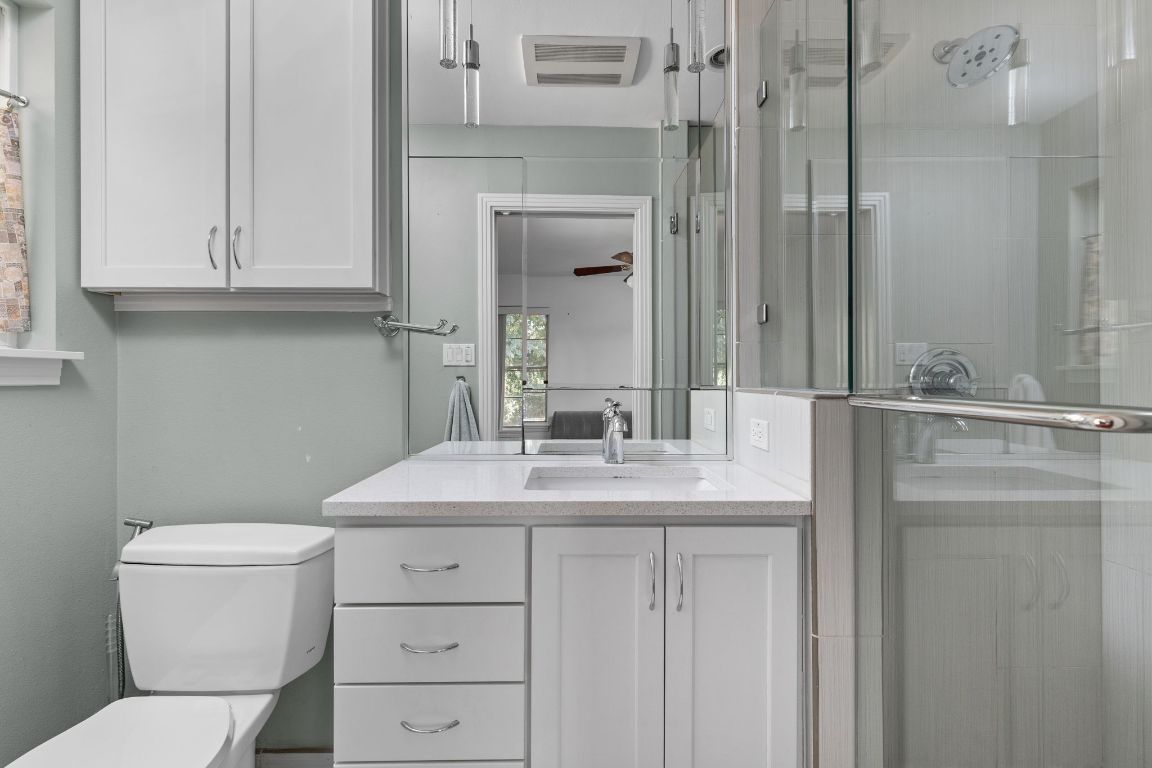 Austin, Texas, 78757, United States, 3 Bedrooms Bedrooms, ,2 BathroomsBathrooms,Residential,For Sale,1956821