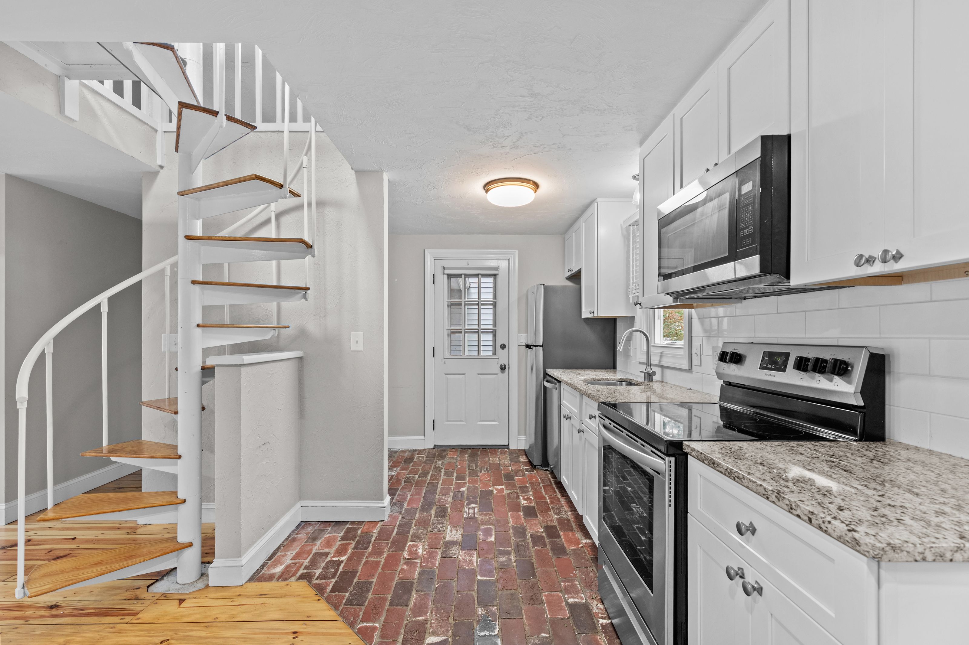  12 State Road, Unit 2E, Plymouth, MA, 02360 - 物件實景