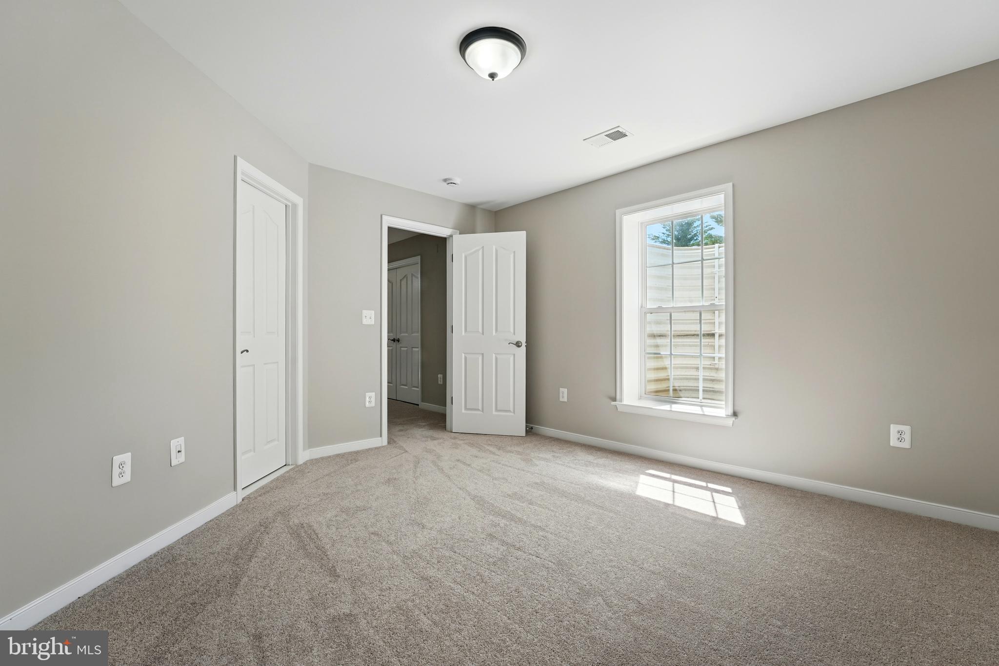 Culpeper, Virginia, 22701, United States, 5 Bedrooms Bedrooms, ,5 BathroomsBathrooms,Residential,For Sale,1841439