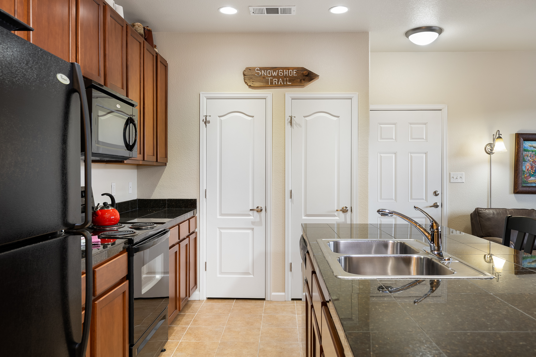  150 Village, A-204,  Granby, CO, 80446 - 物件實景