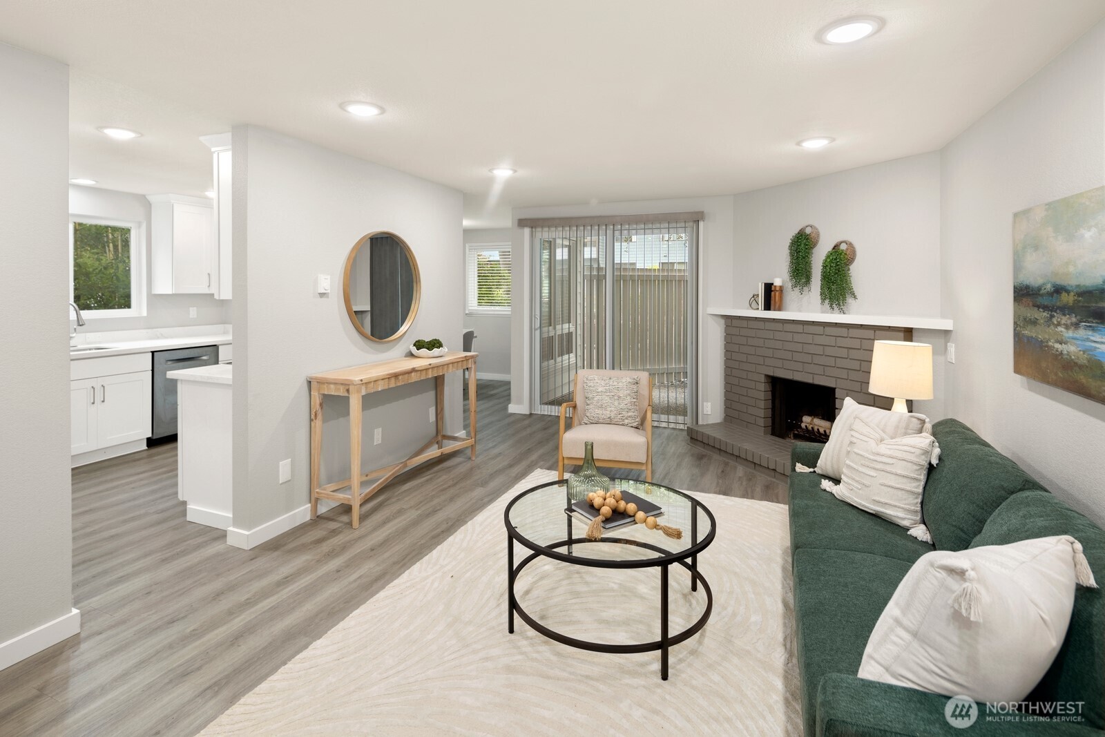 Mercer Island, Washington, 98040, United States, 2 Bedrooms Bedrooms, ,1 BathroomBathrooms,Residential,For Sale,1948638