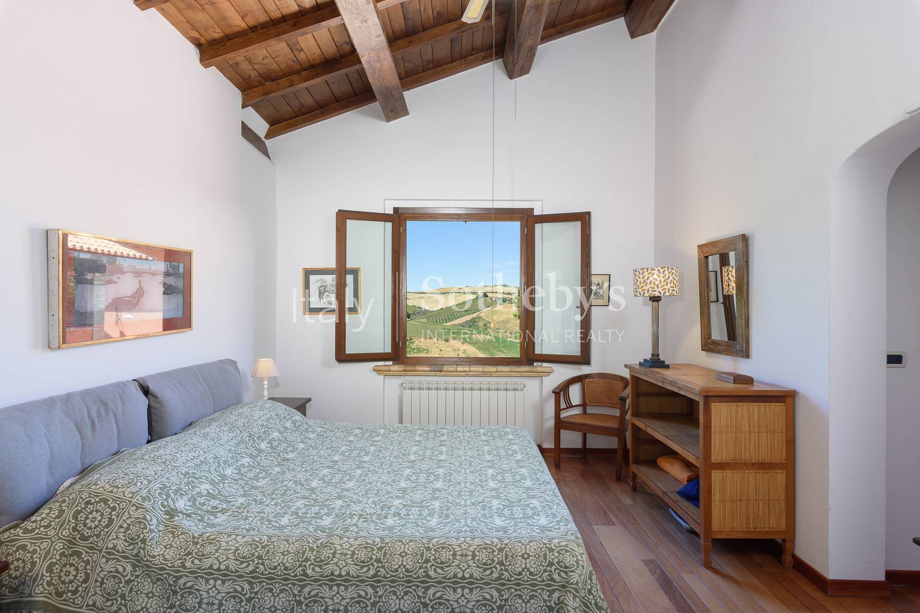  Renovated estate with pool and panoramic view - 物件實景