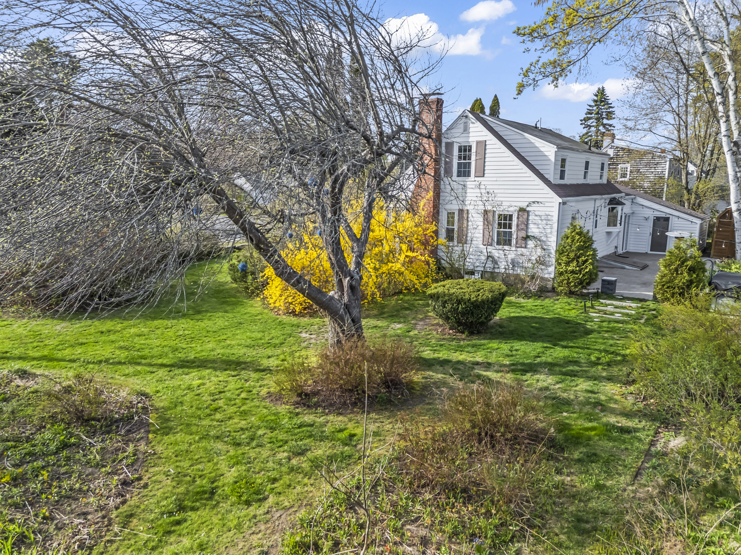 Falmouth, Maine, 04105, United States, 3 Bedrooms Bedrooms, ,2 BathroomsBathrooms,Residential,For Sale,1794593