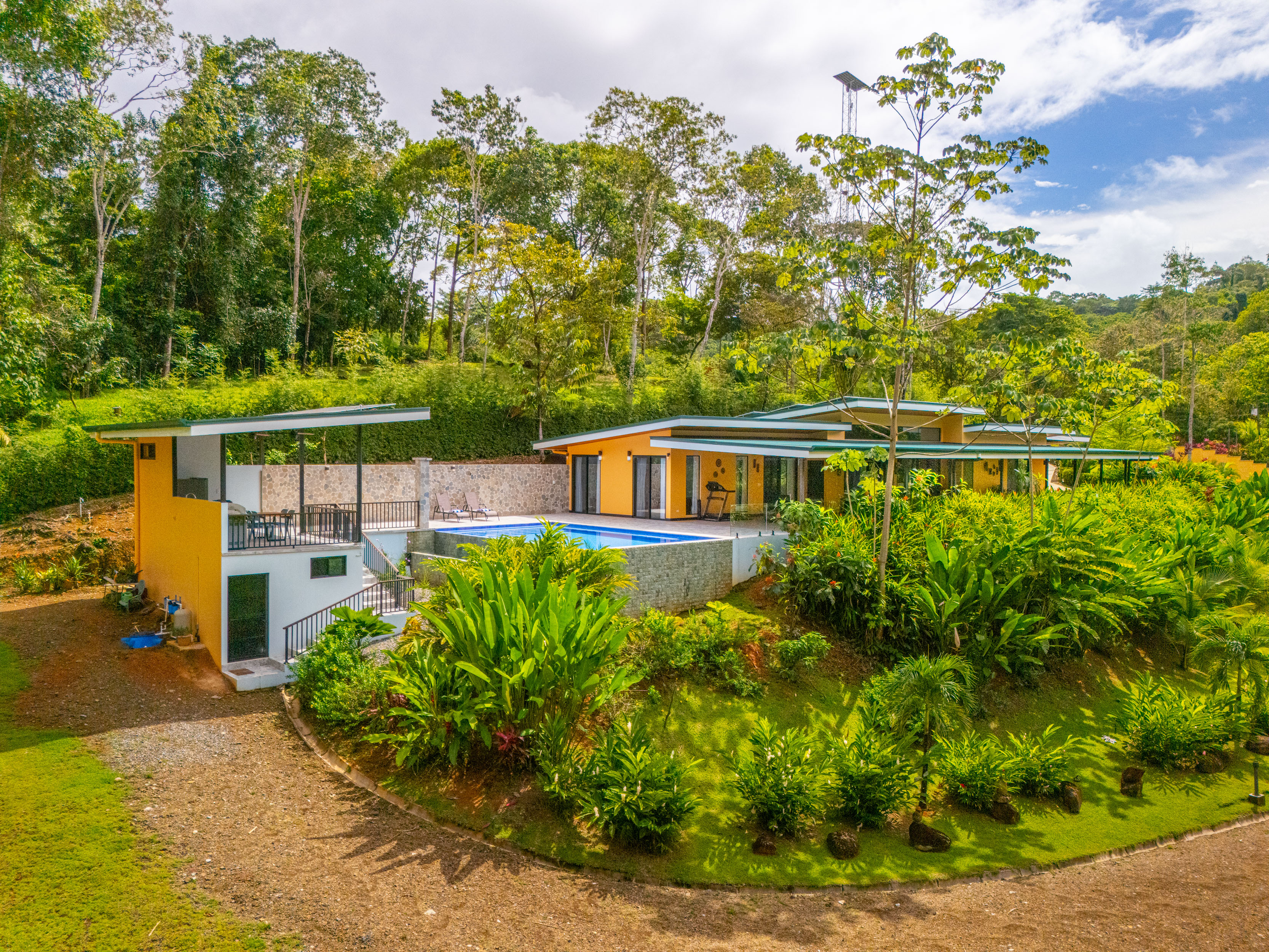 Calle Papagayo, Ojochal, Ojochal, Puntarenas, CR, 5 Bedrooms Bedrooms, ,8 BathroomsBathrooms,Residential,For Sale,Calle Papagayo, Ojochal,1680915