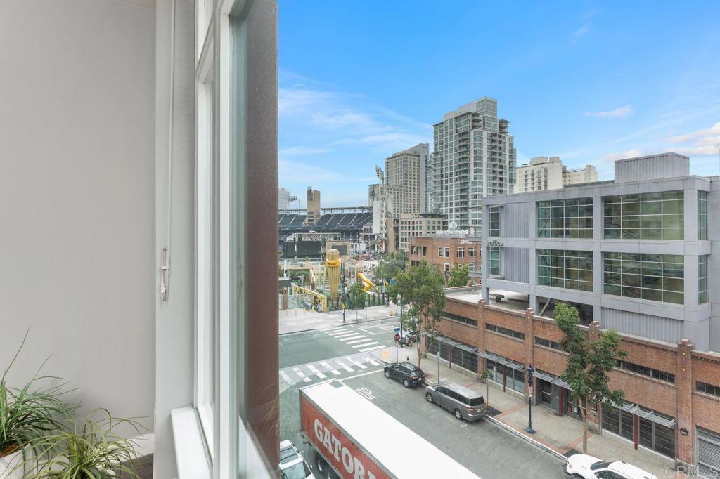 San Diego, California, 92101, United States, 1 Bedroom Bedrooms, ,1 BathroomBathrooms,Residential,For Sale,1898272