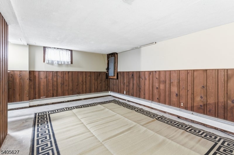 Carteret Boro, New Jersey, 07008, United States, 4 Bedrooms Bedrooms, ,3 BathroomsBathrooms,Residential,For Sale,2009745