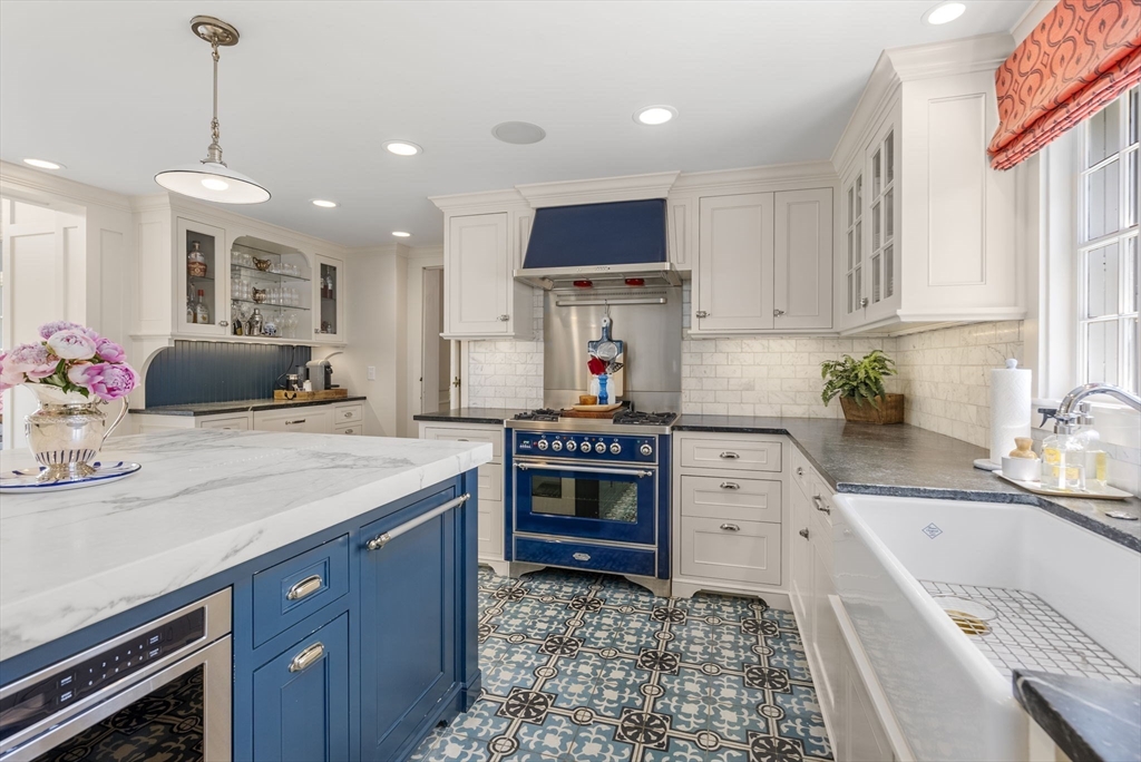 Sudbury, Massachusetts, 01776, United States, 6 Bedrooms Bedrooms, ,6 BathroomsBathrooms,Residential,For Sale,1804131